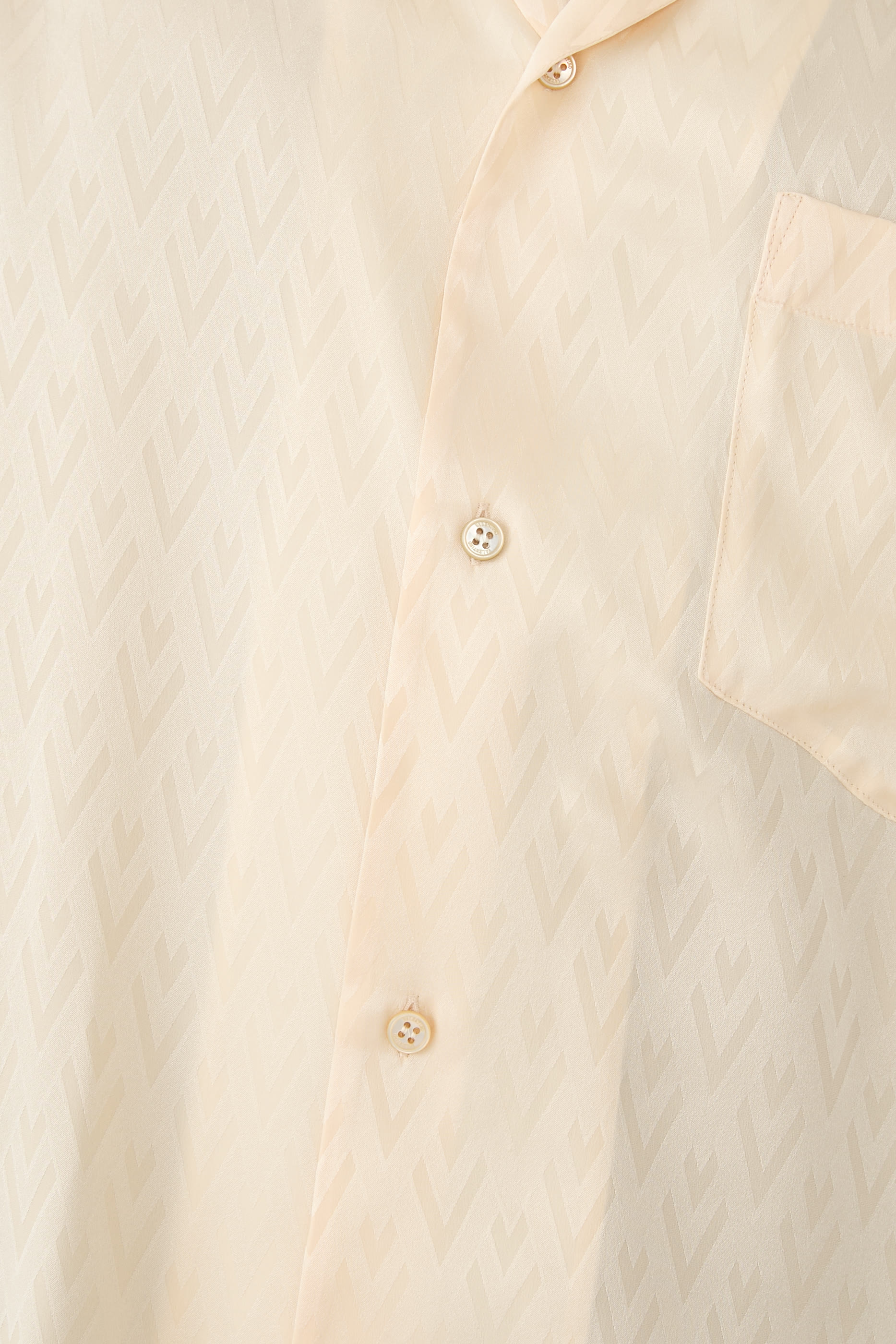 قميص مزين كليا بشعار الماركة تويل