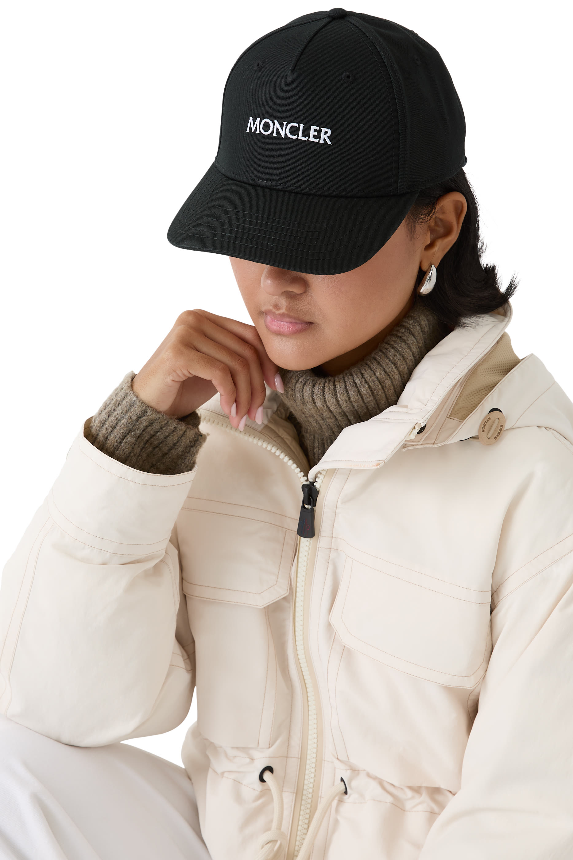 كاب بيسبول مطرز بشعار الماركة غبردين