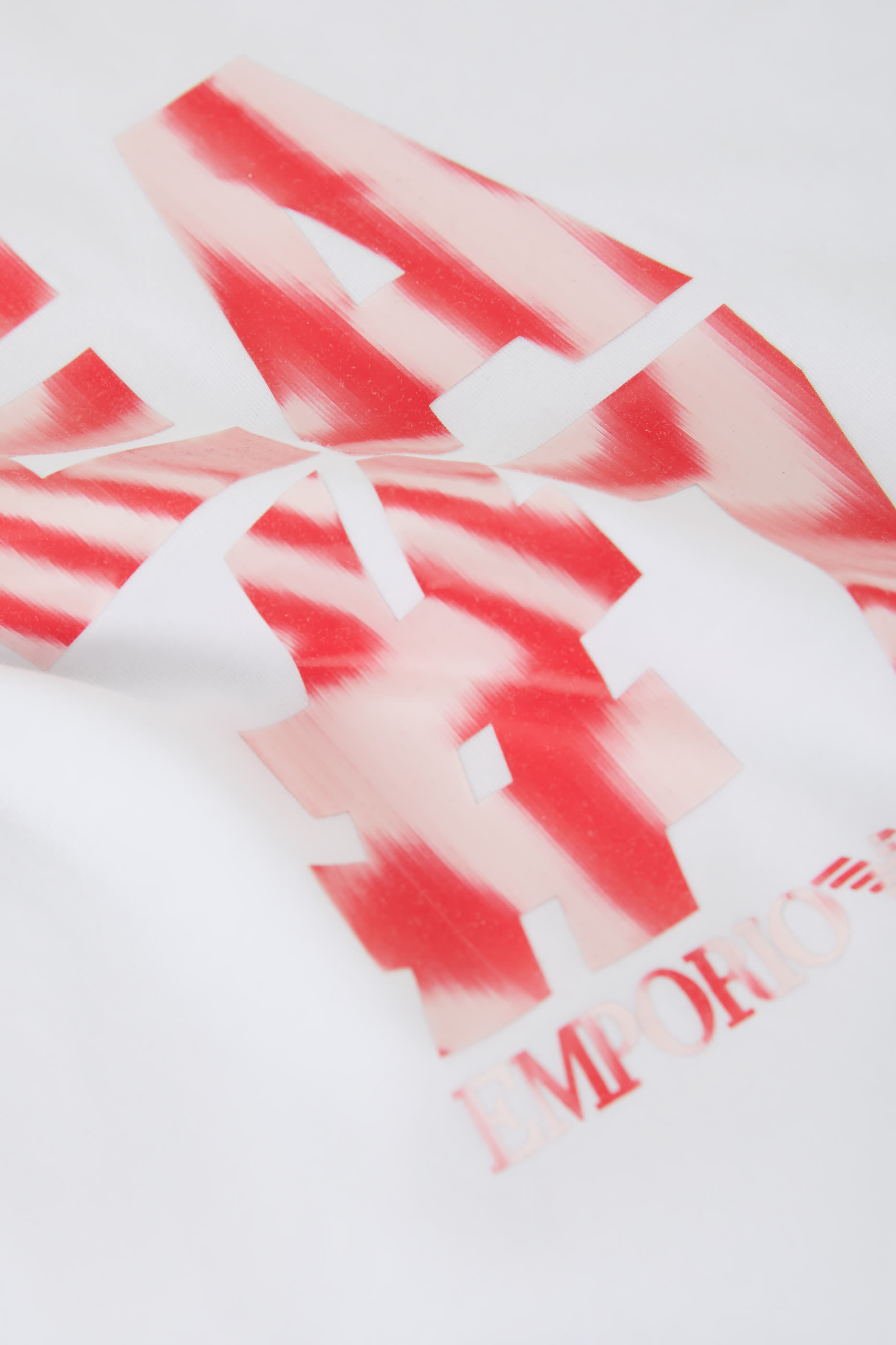 تشيرت قطن بشعار الماركة للأطفال