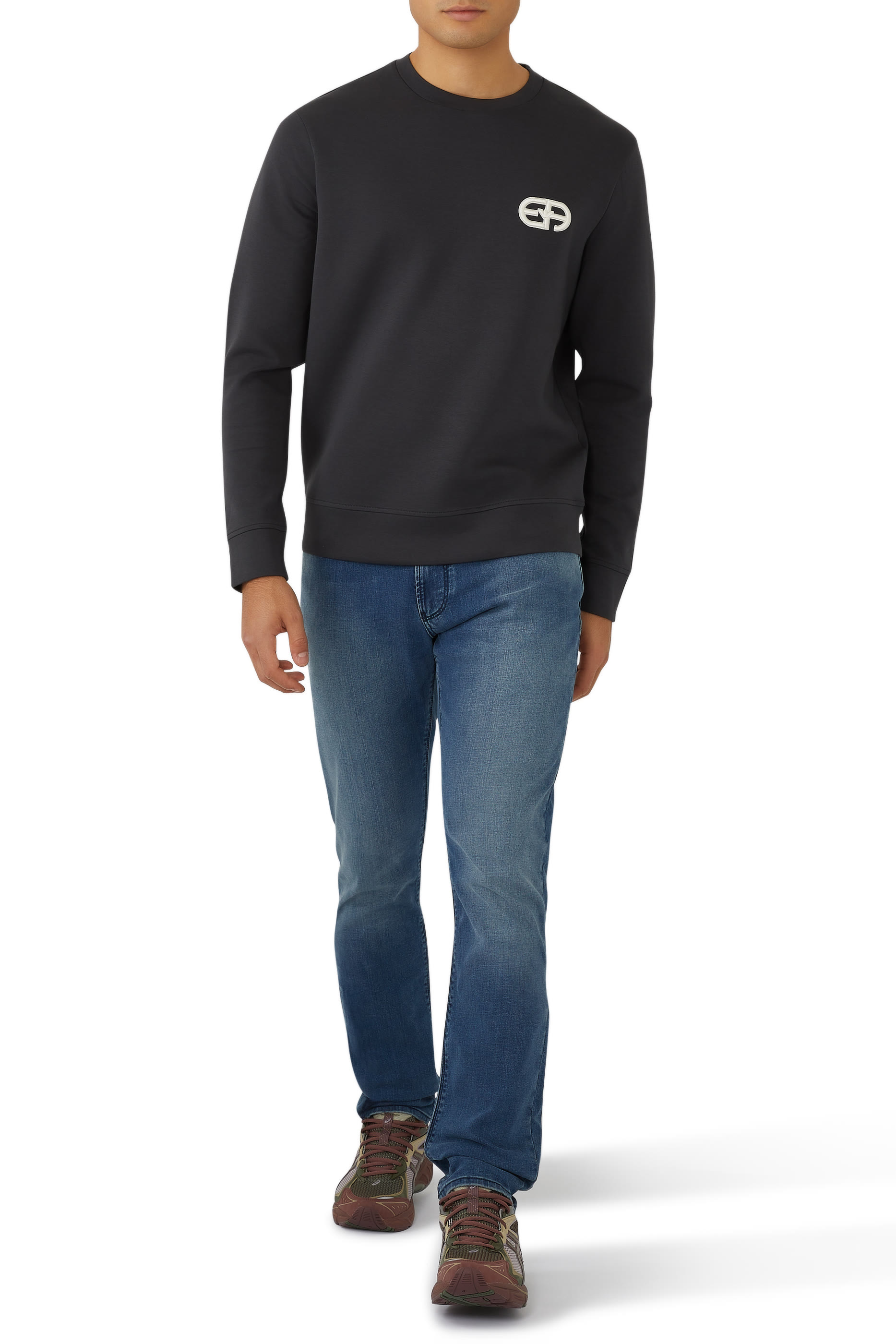 سويت شيرت بشعار الماركة