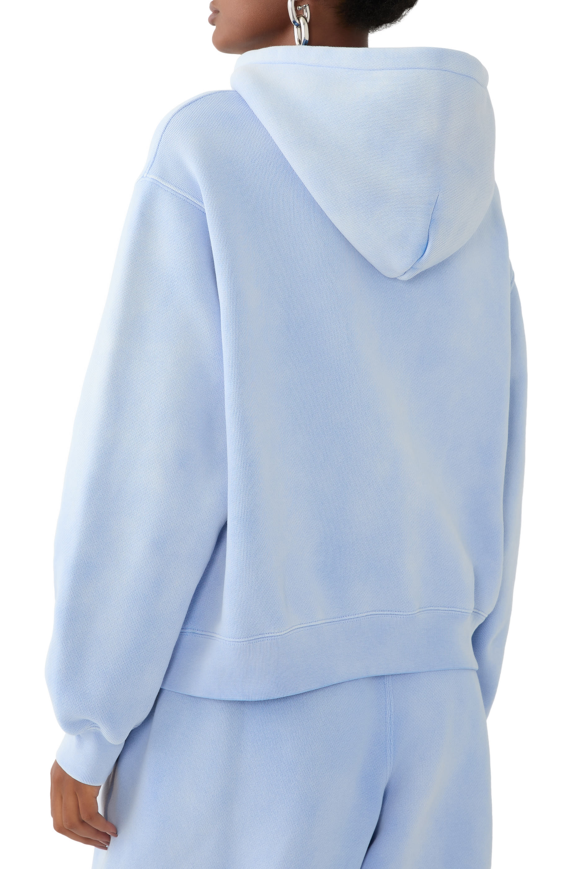 هودي بشعار الماركة بتصميم منفوخ