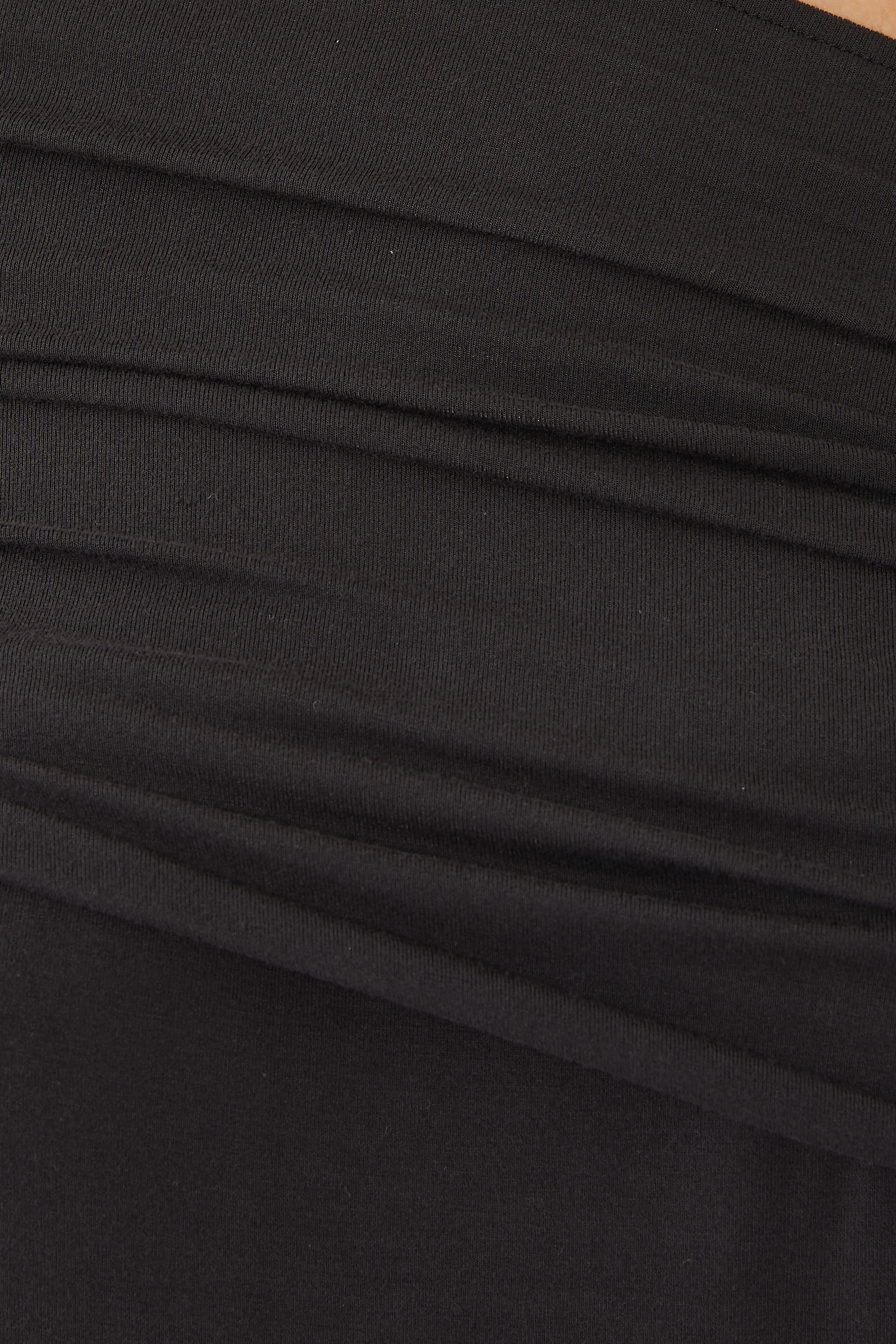 بلوزة بيلار