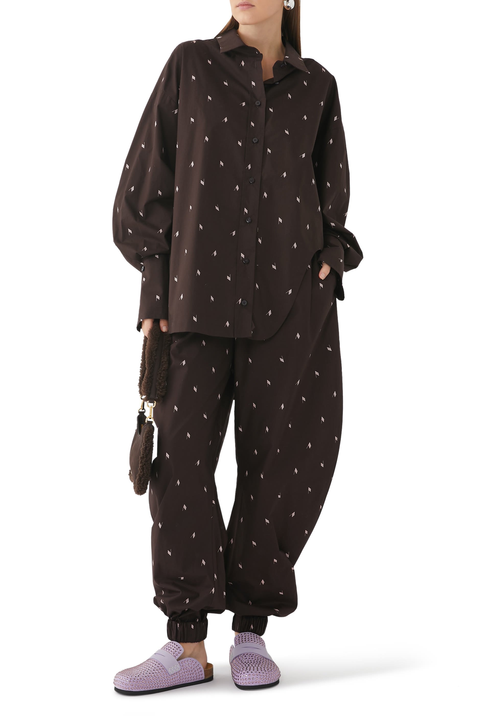 قميص ديانا بشعار الماركة