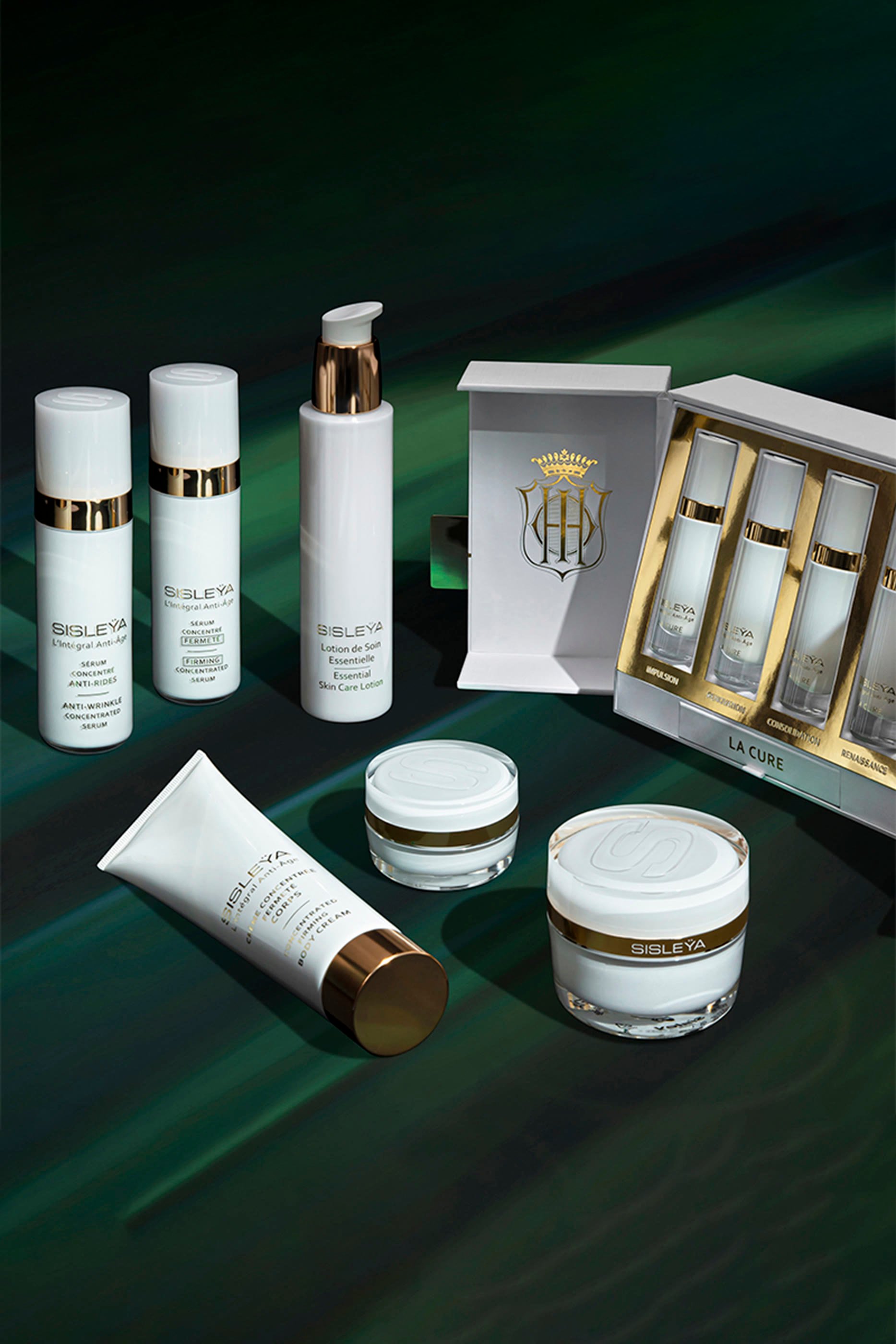 سيروم سيسليا لانتيجرال المركز لمقاومة علامات تقدم السن والتجاعيد