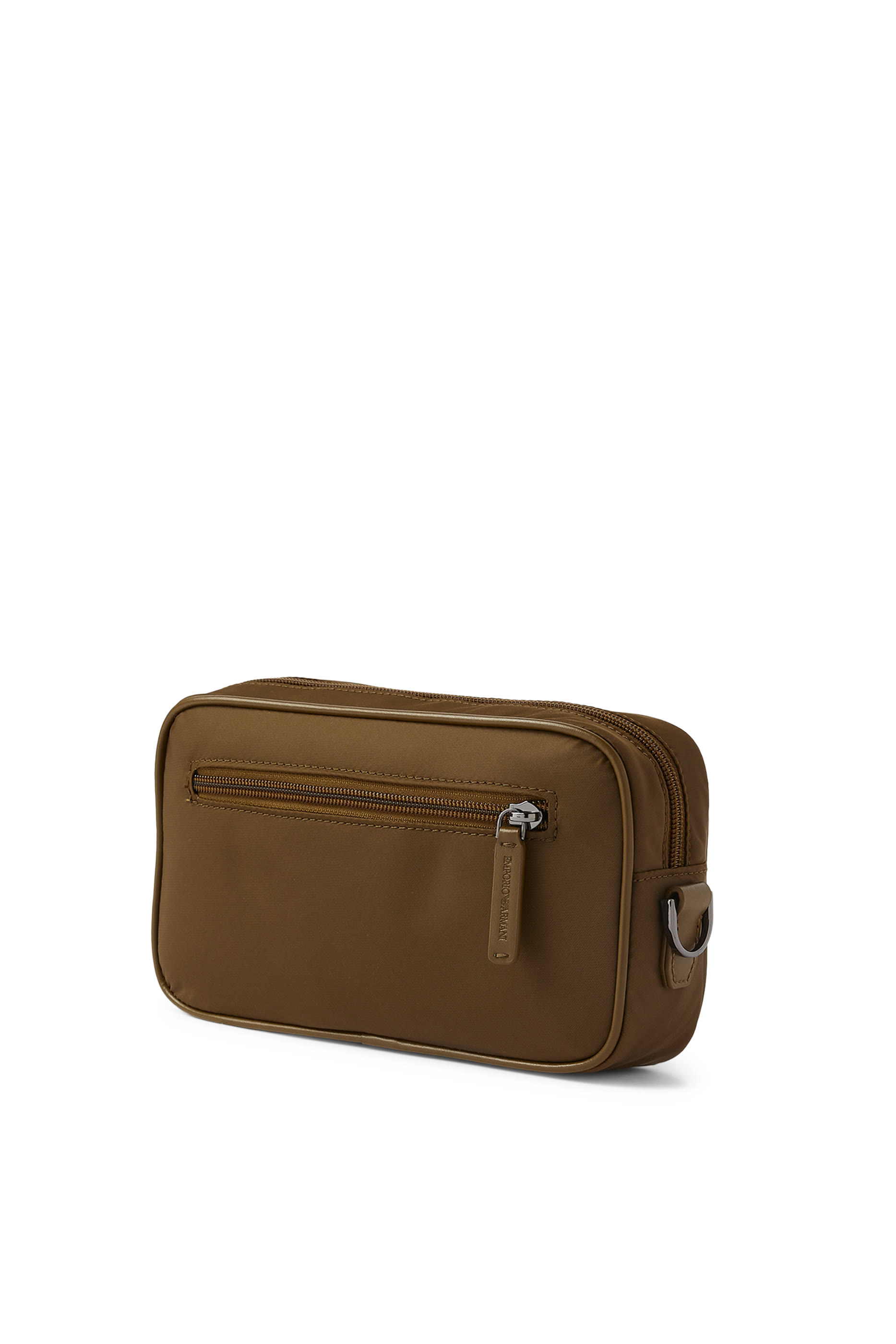 حقيبة مستحضرات العناية الشخصية بحلية معدنية بشعار الماركة