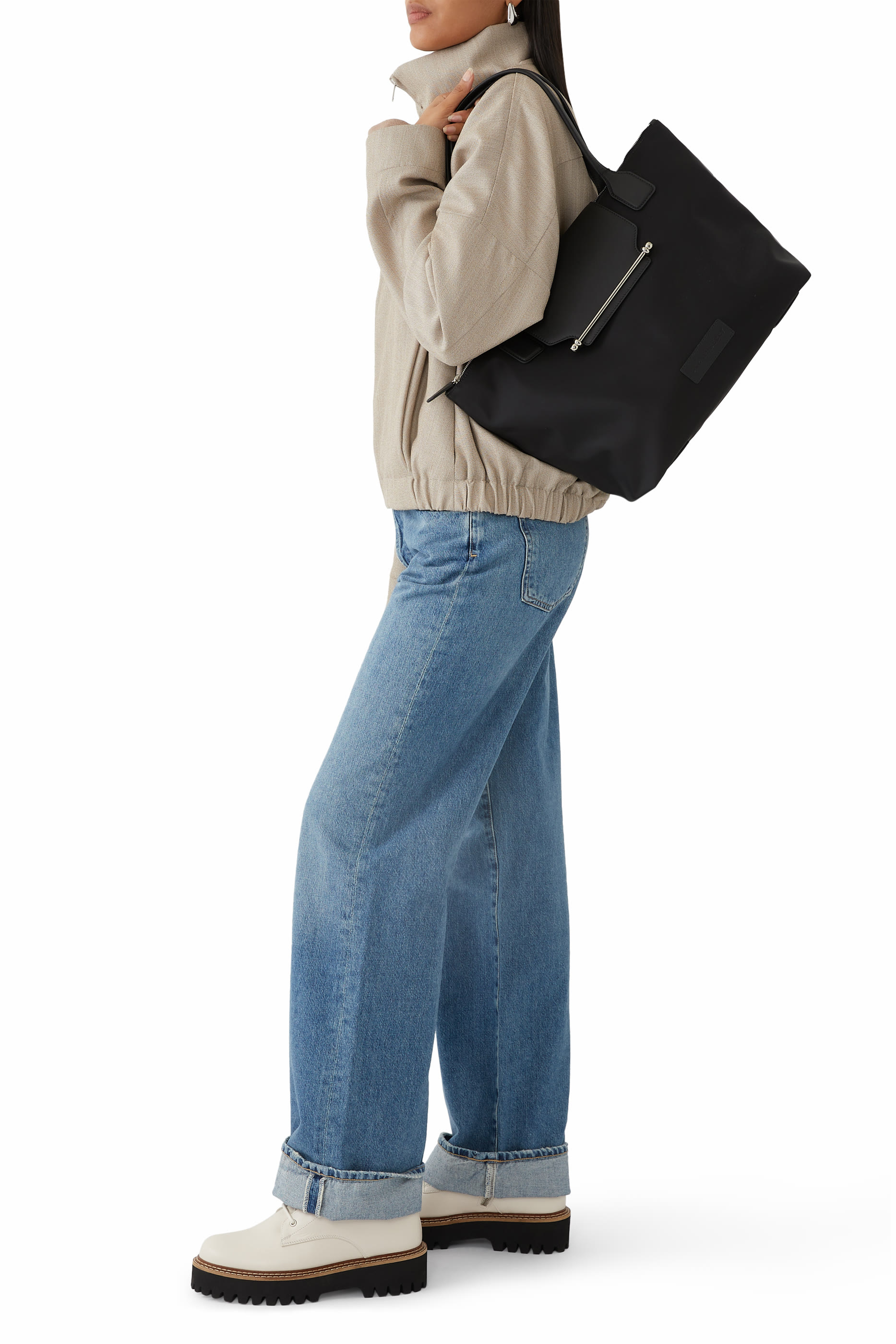 حقيبة يد ترافل متوسطة نايلون معاد تدويره