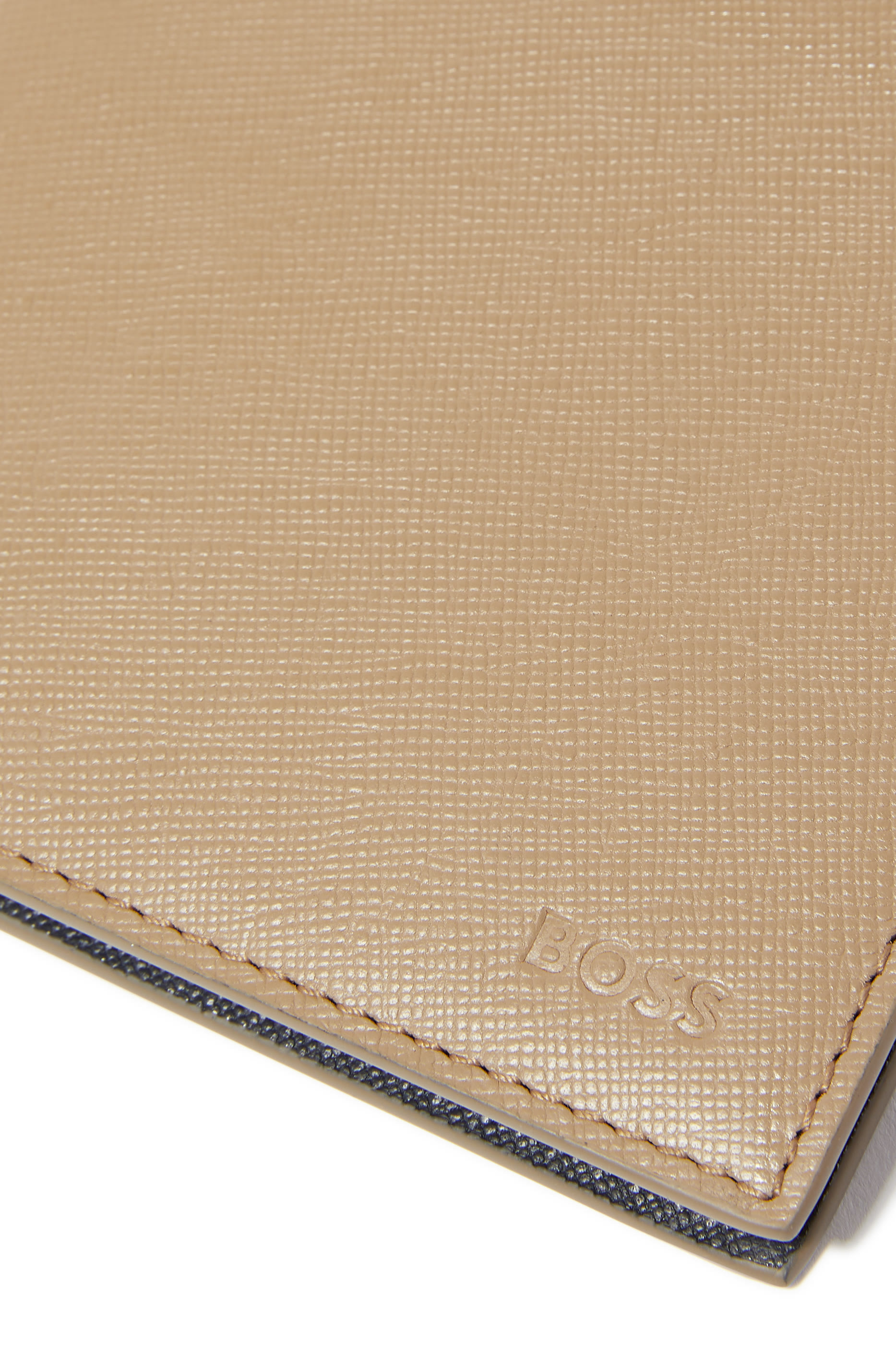 محفظة ثنائية الطي بشعار الماركة