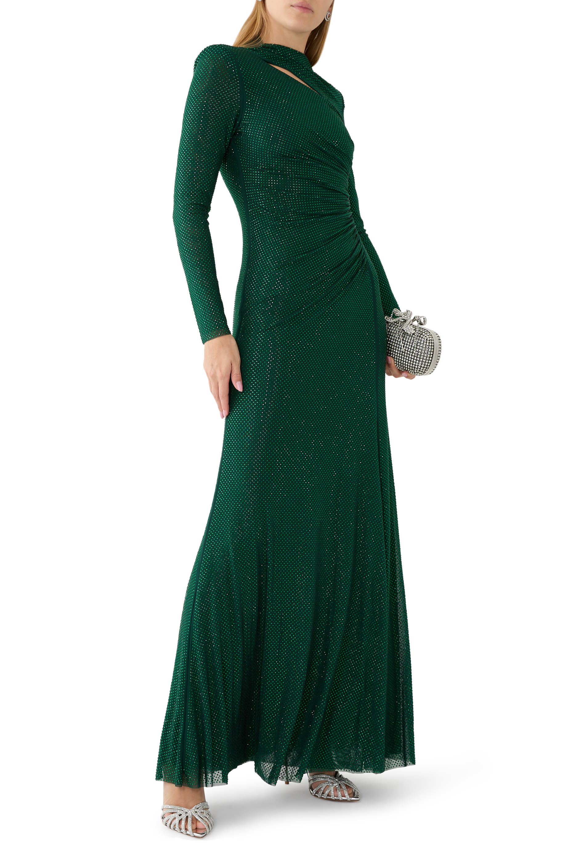 فستان طويل بفتحات قماش شبكي مرصع بأحجار الراين