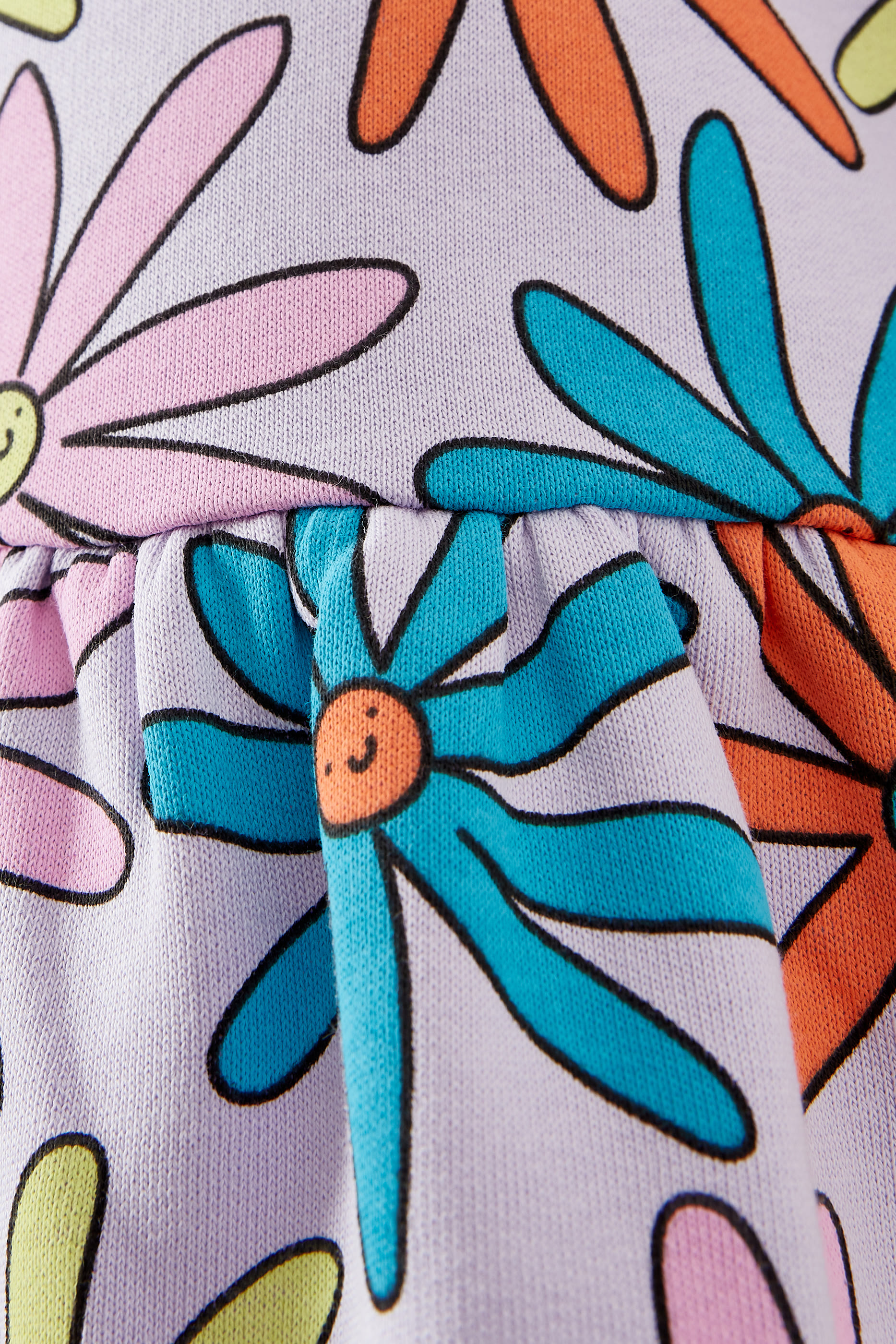 فستان بأكمام طويلة ونقشة زهور للأطفال