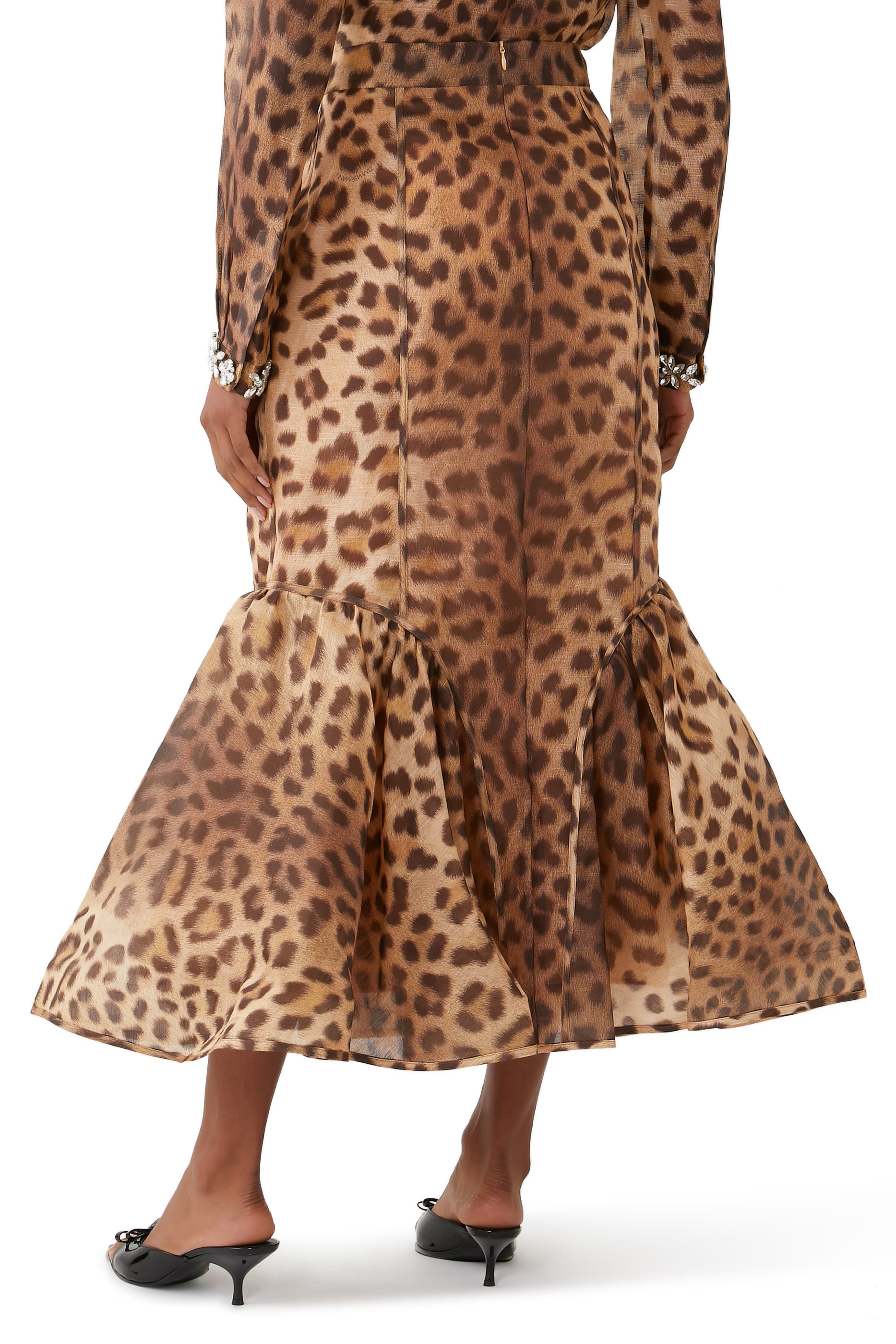 تنورة كراش بتصميم مقسم بأجزاء وقصة مستقيمة