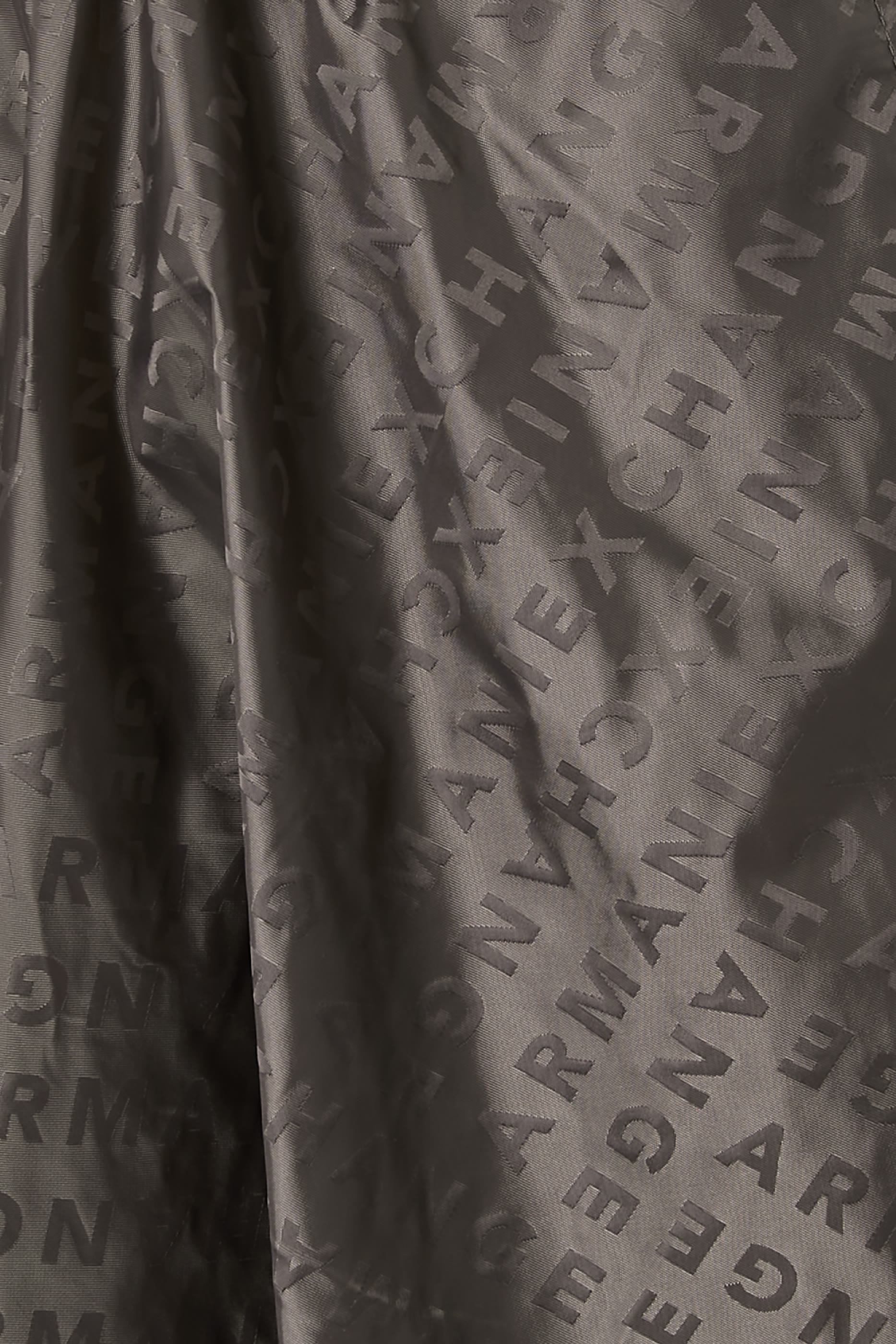 شورت سباحة بوكسر مزين بشعار الماركة بالكامل