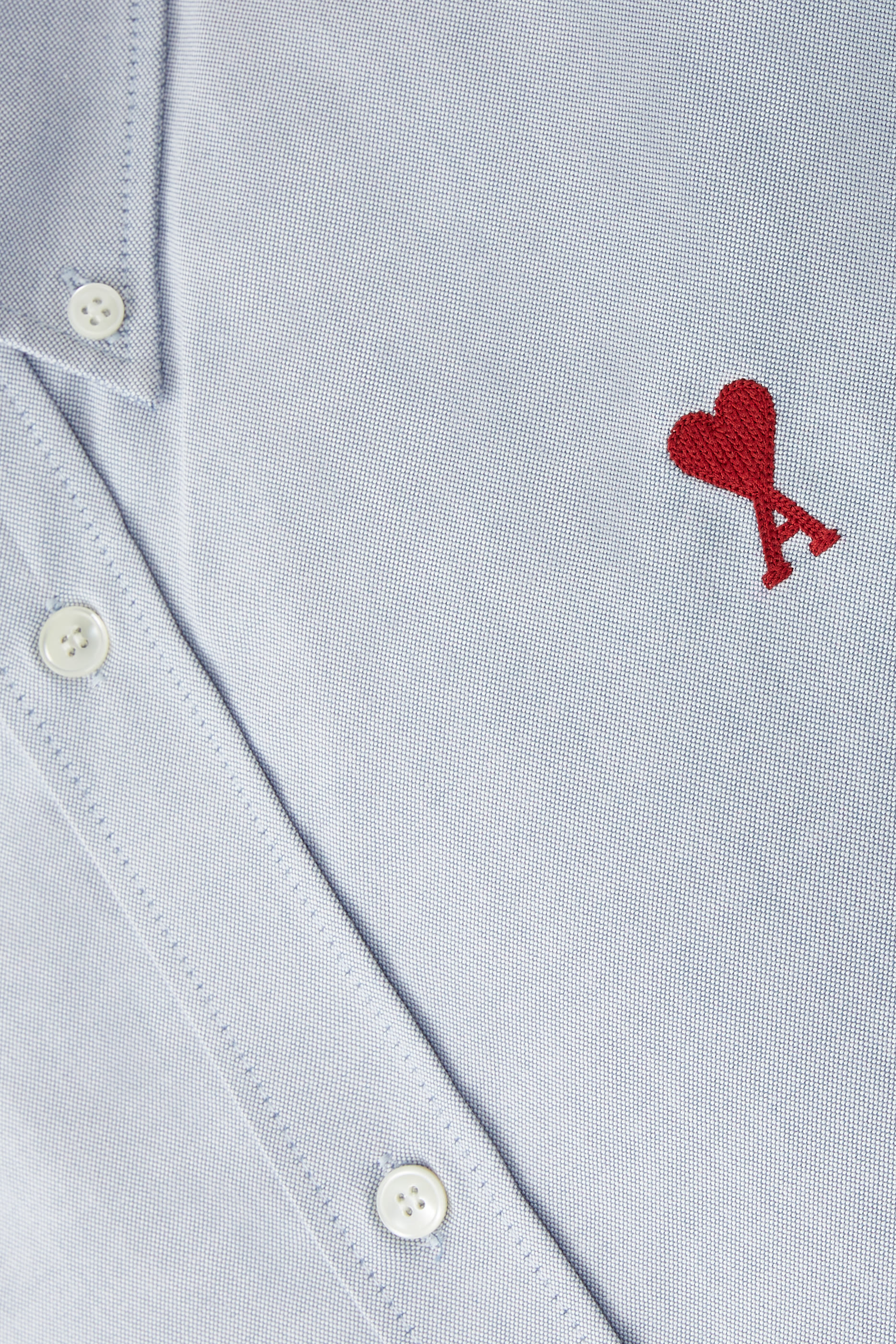 قميص بأكمام قصيرة قصة مربعة