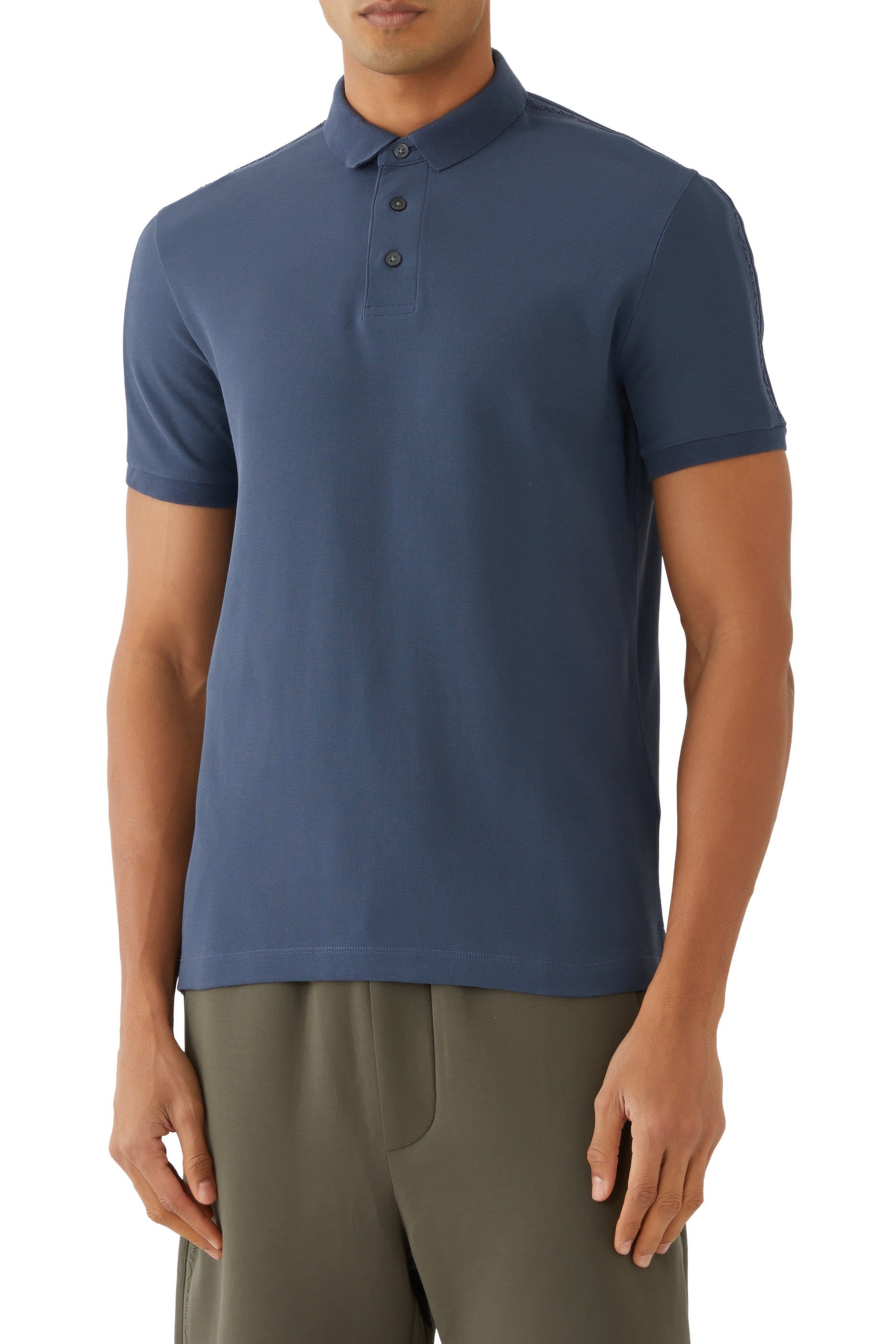 قميص بولو بشريط مطرز بشعار الماركة