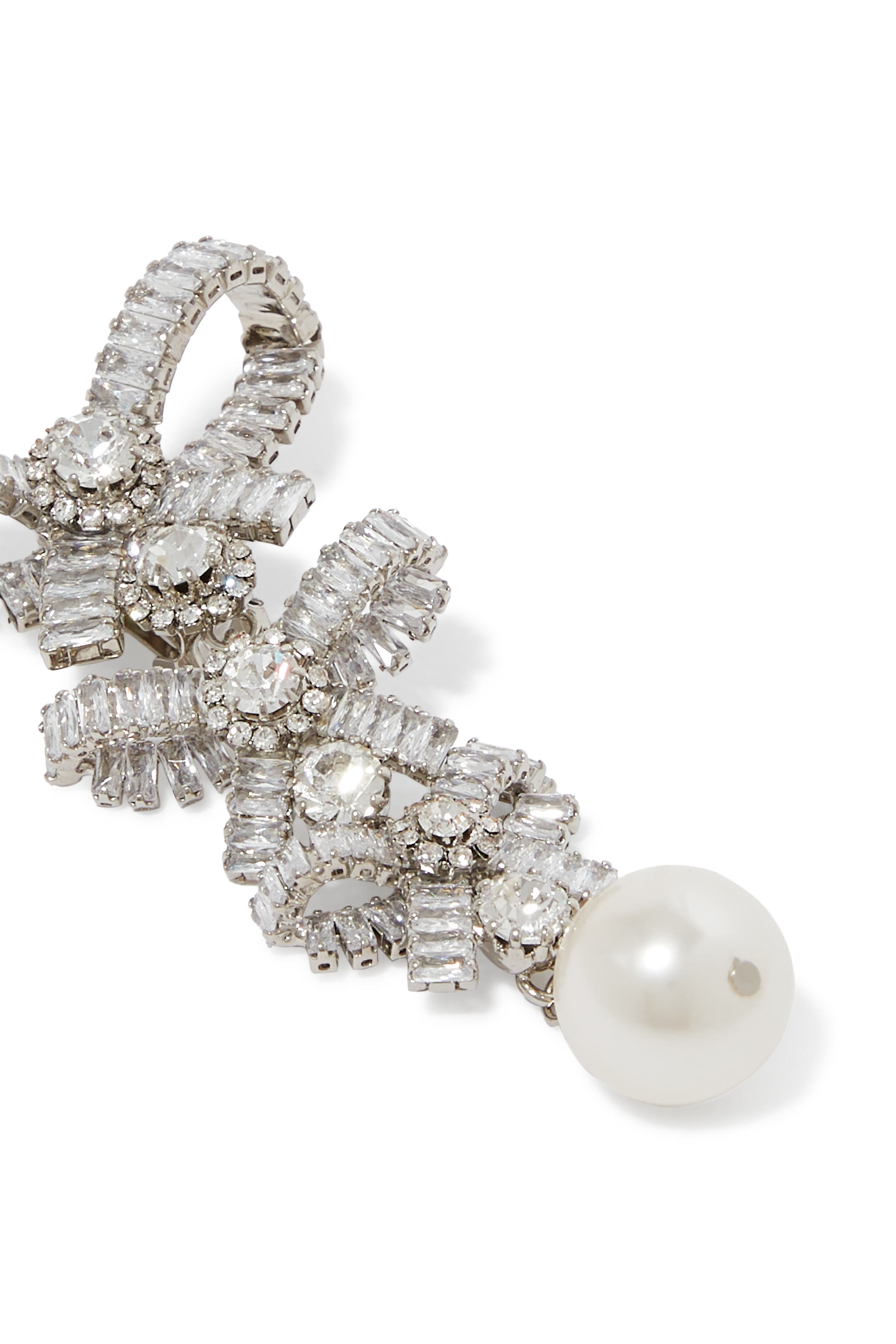 أقراط بتصميم فيونكة مرصعة بكريستال ولؤلؤ