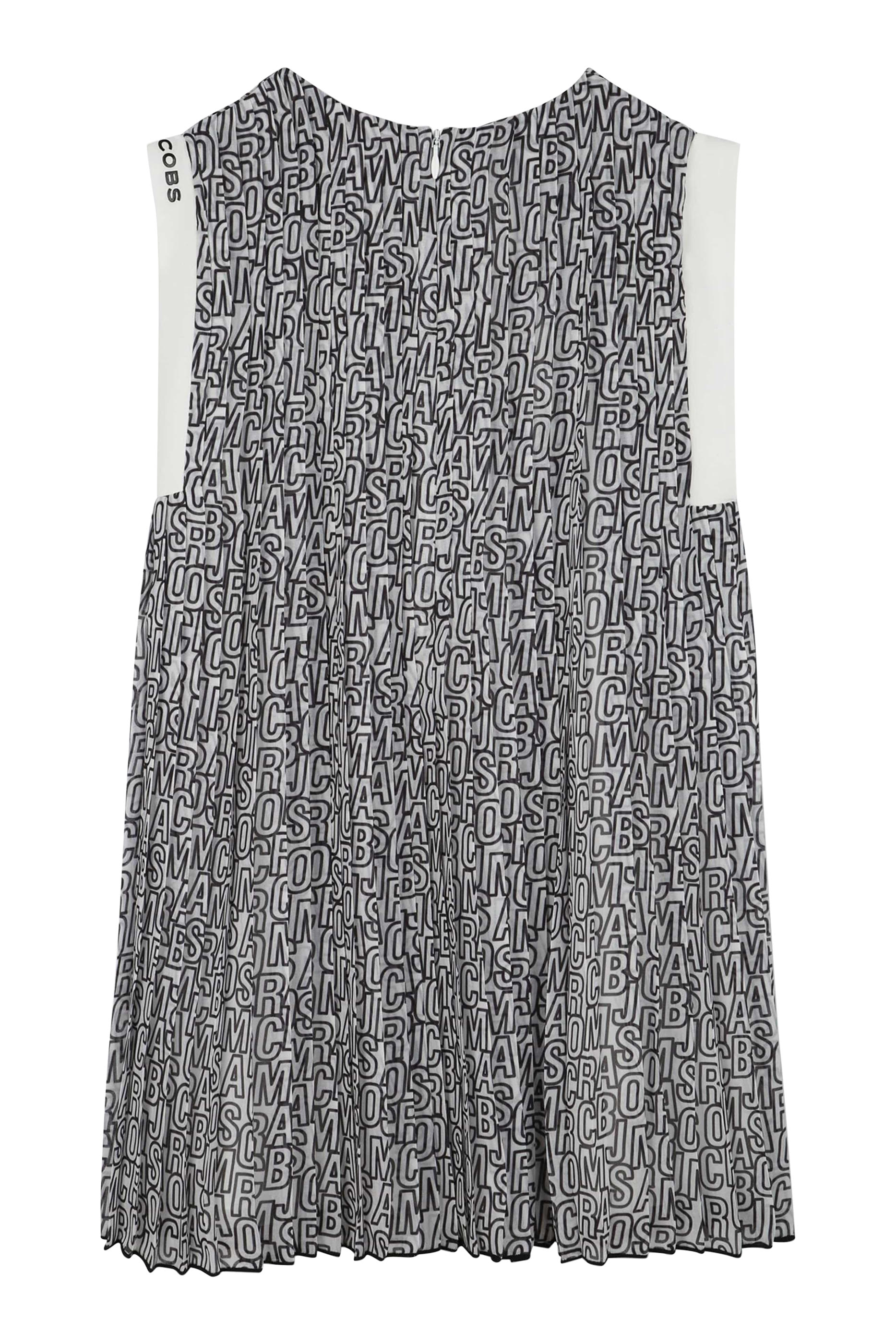 فستان بطيات للأطفال