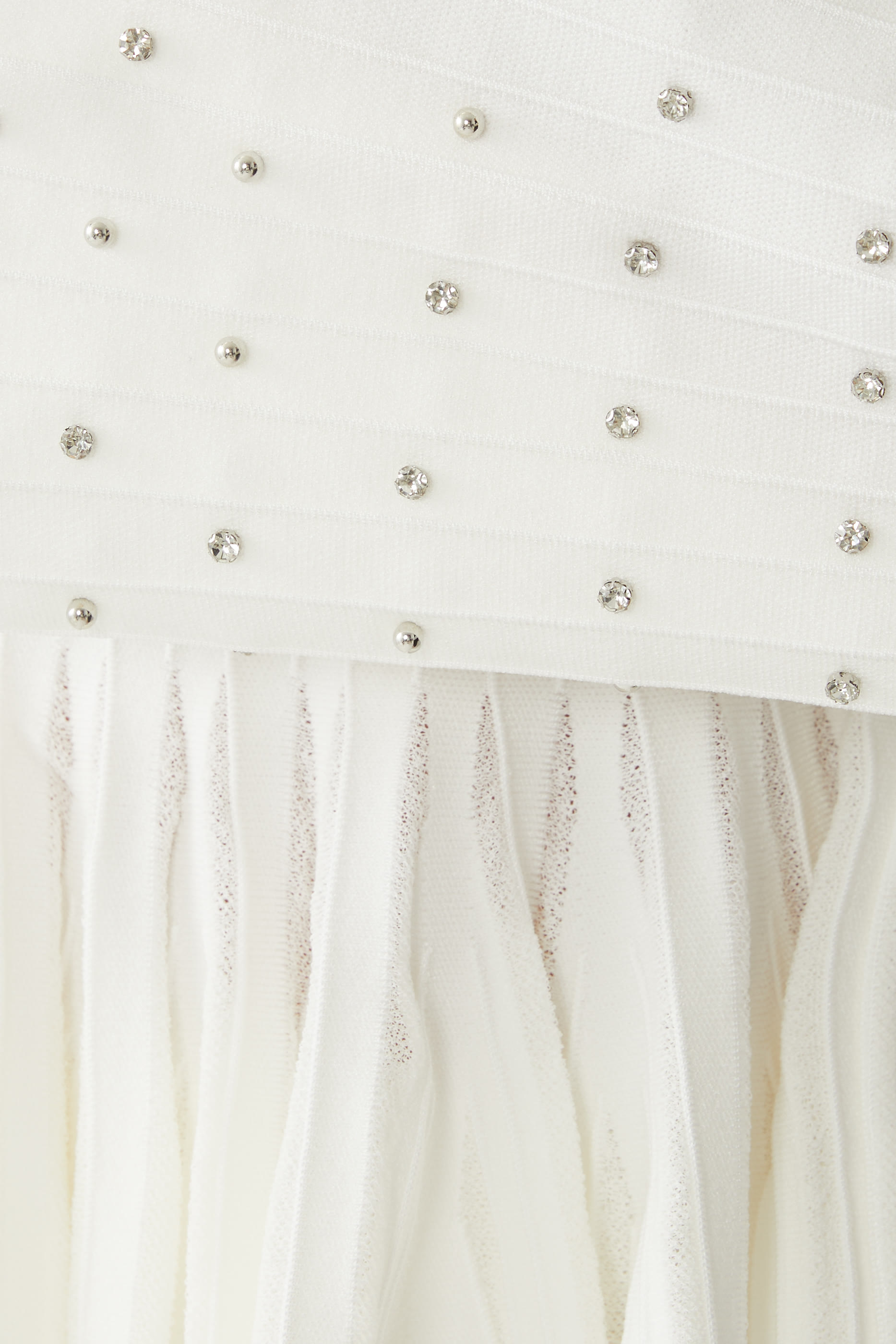 بلوزة سيرينا منسوجة بطيات وأكمام جرس