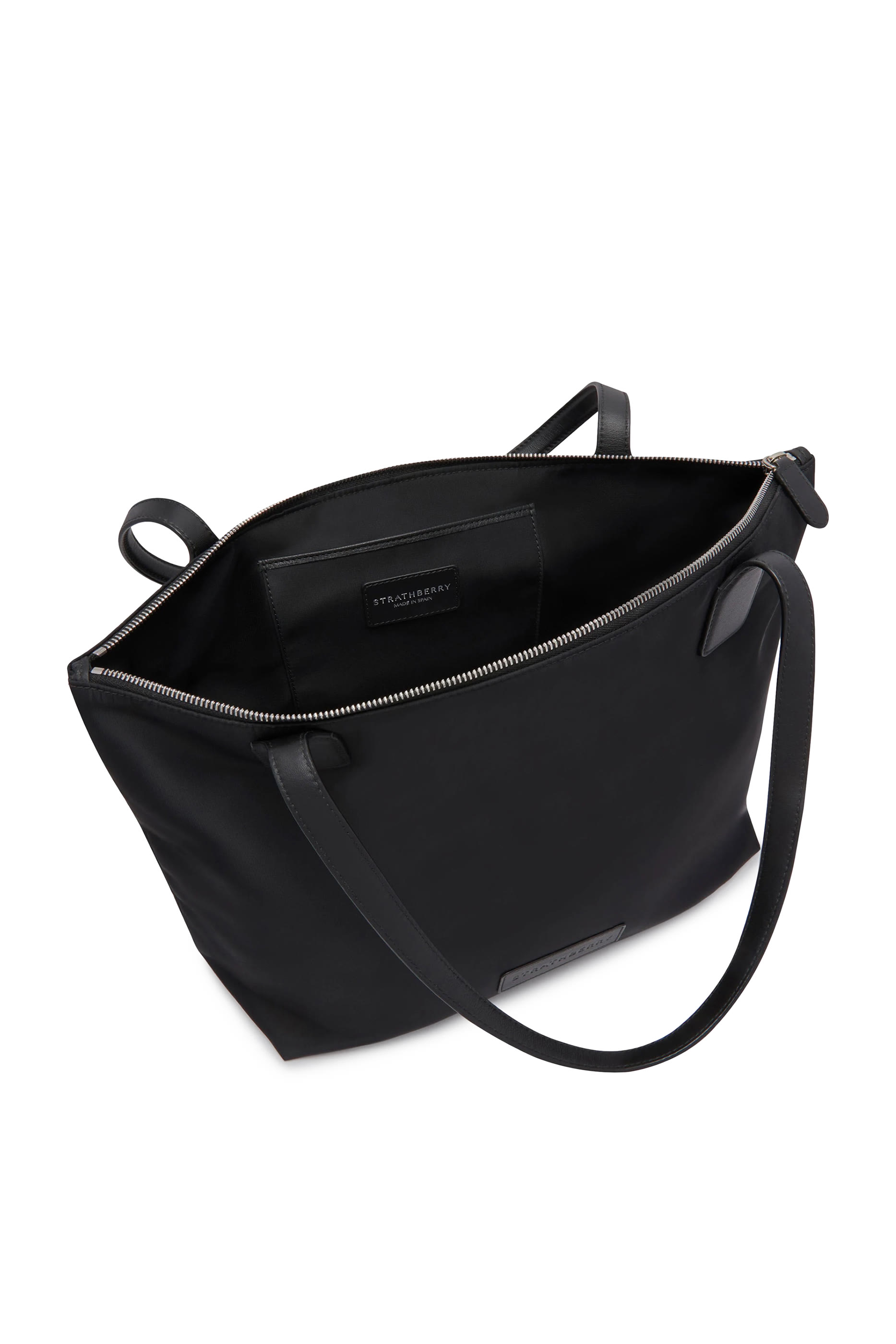 حقيبة يد ترافل متوسطة نايلون معاد تدويره