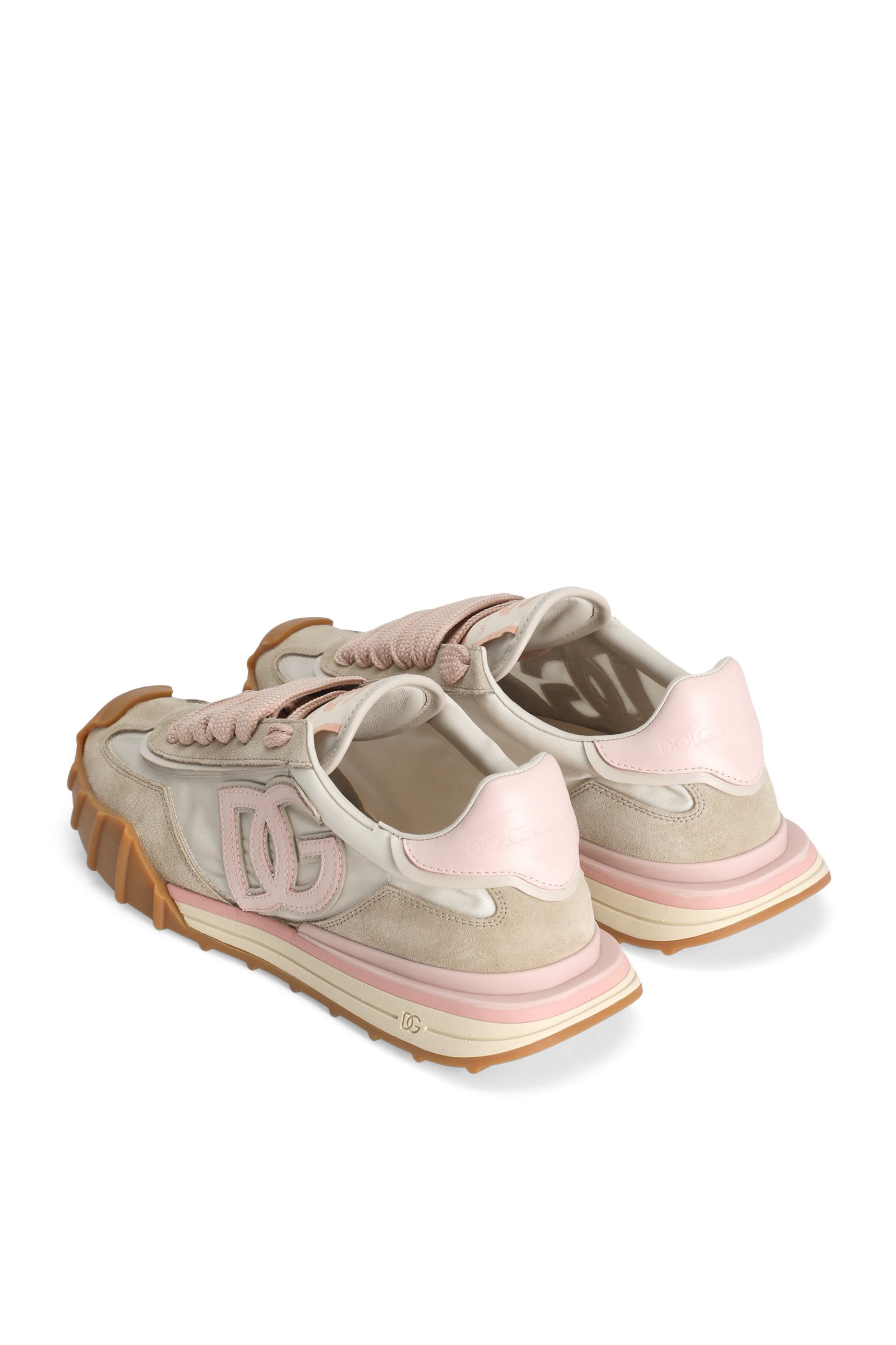 سنيكرز أثلتيك قماش بشعار الماركة