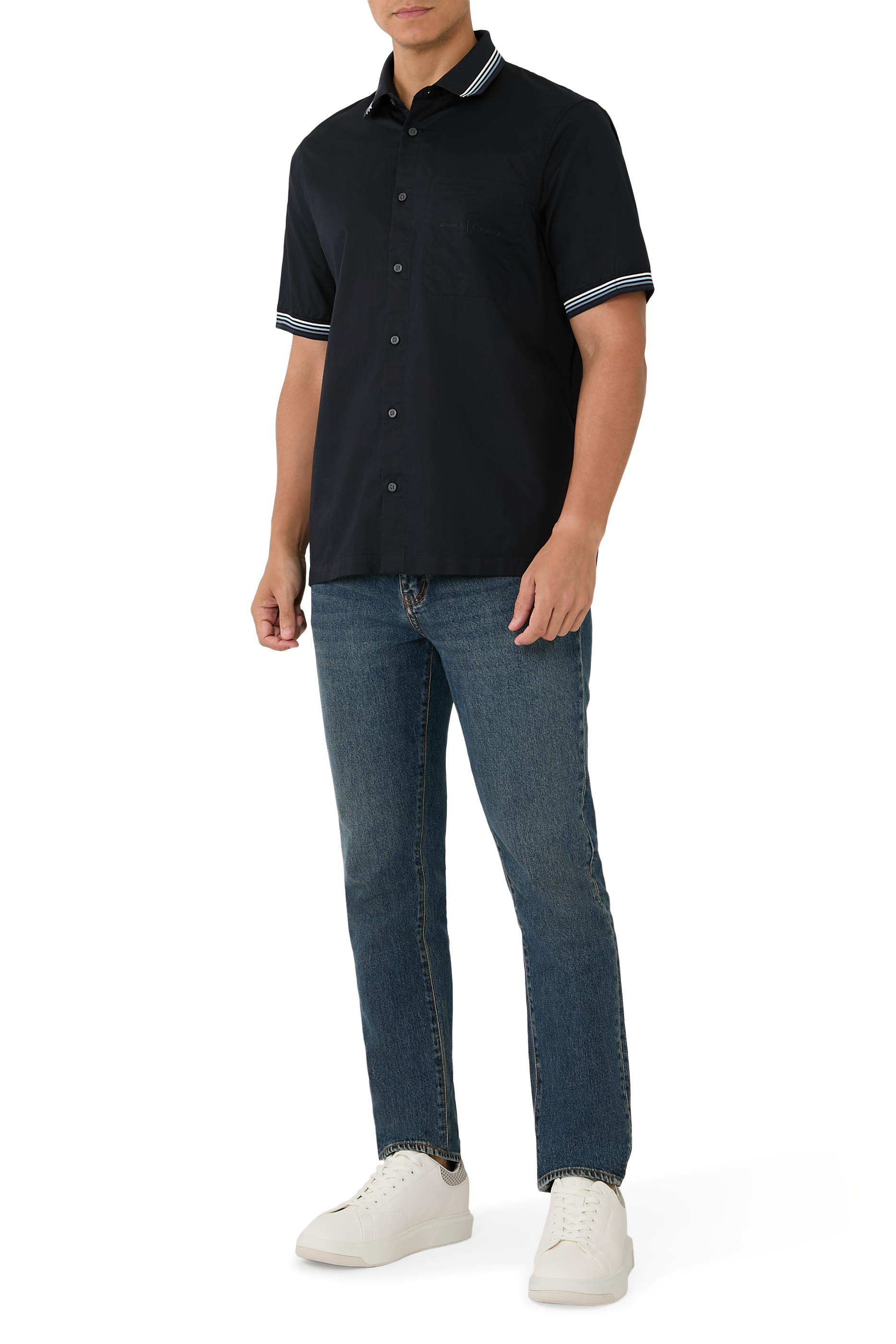 قميص كاجول مزين بشعار الماركة قماش ناعم