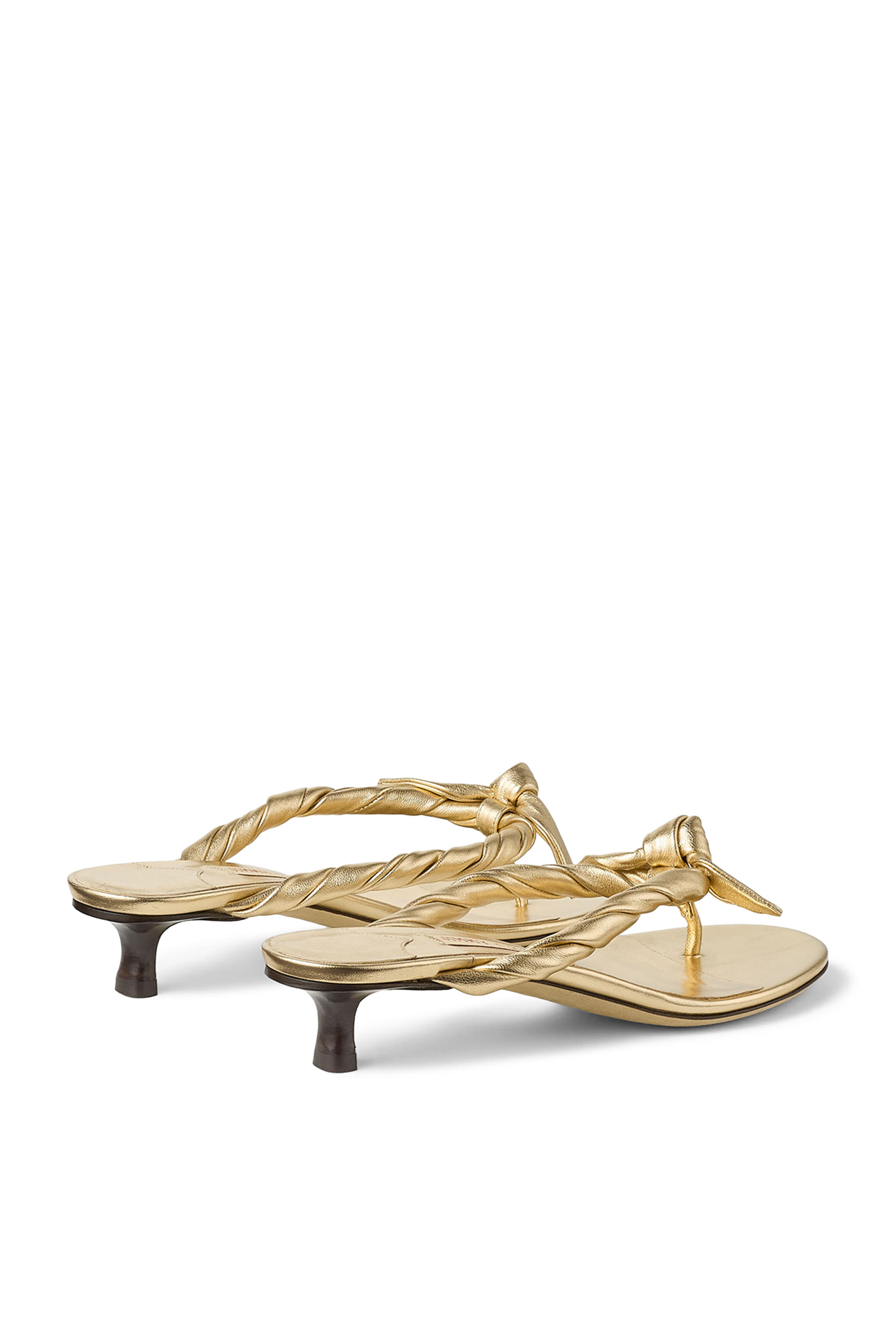 حذاء ليس 35 مفتوح من الخلف