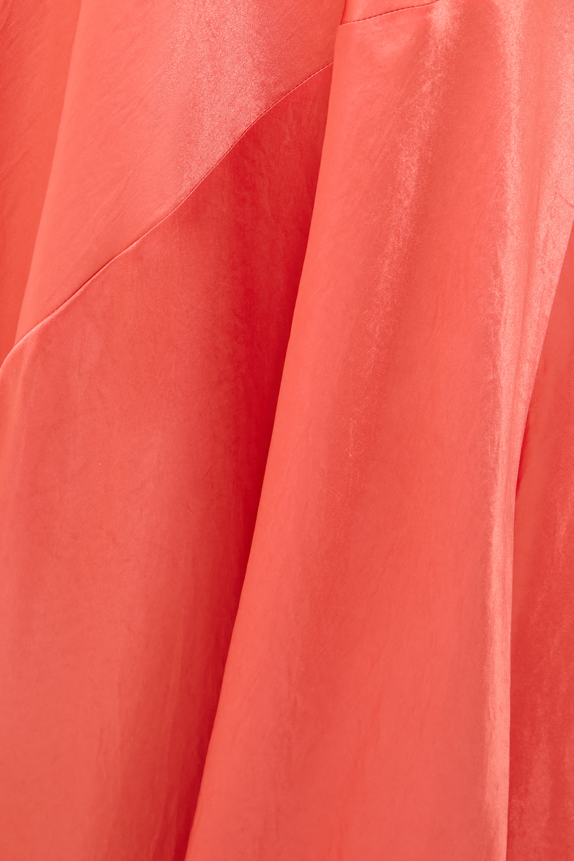 تنورة طويلة ساتان