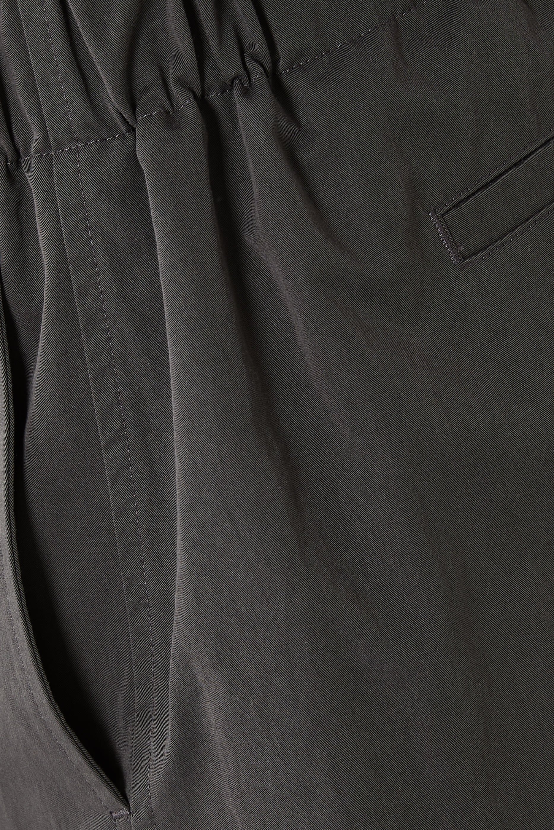 بنطال بحزام قابل للتعديل