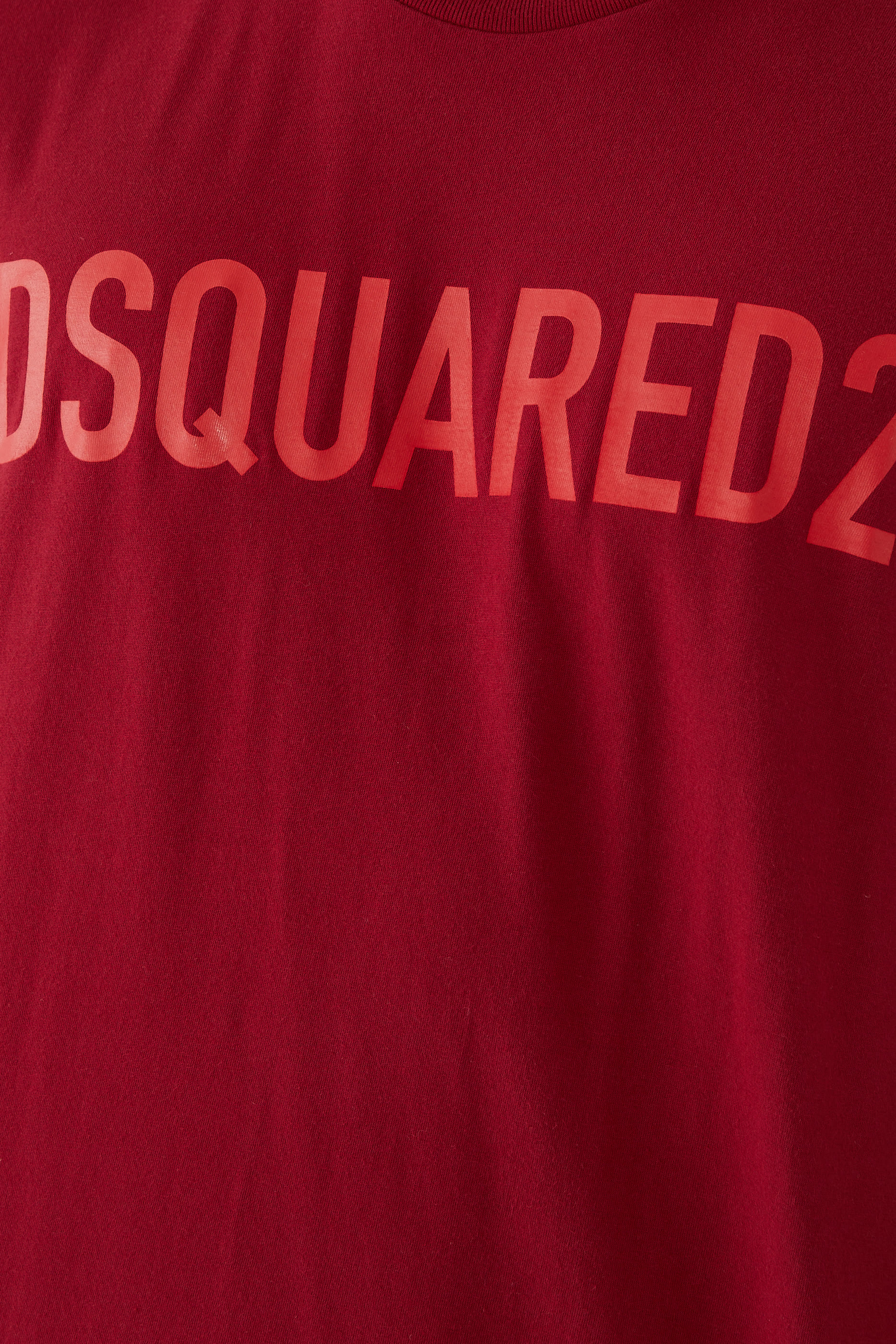 تيشيرت بشعار الماركة قطن