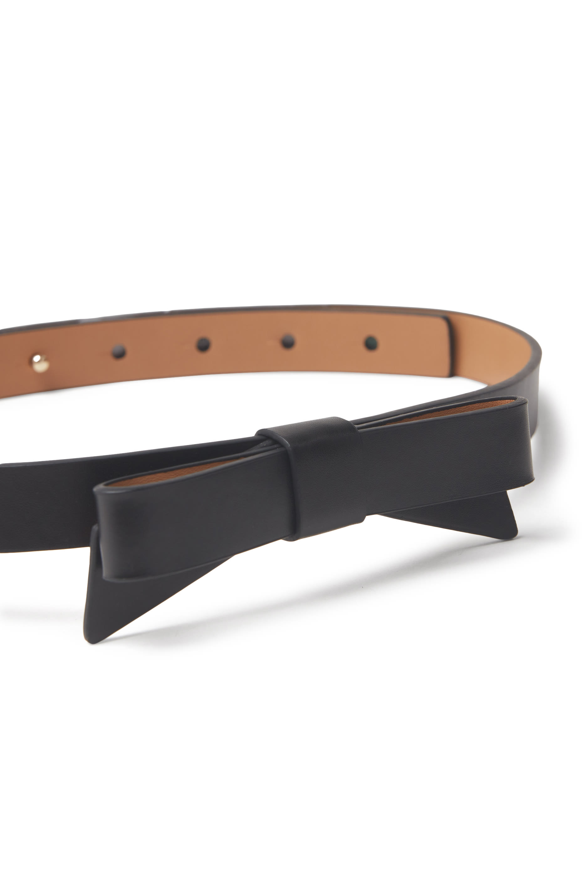 حزام بتصميم ربطة فيونكة