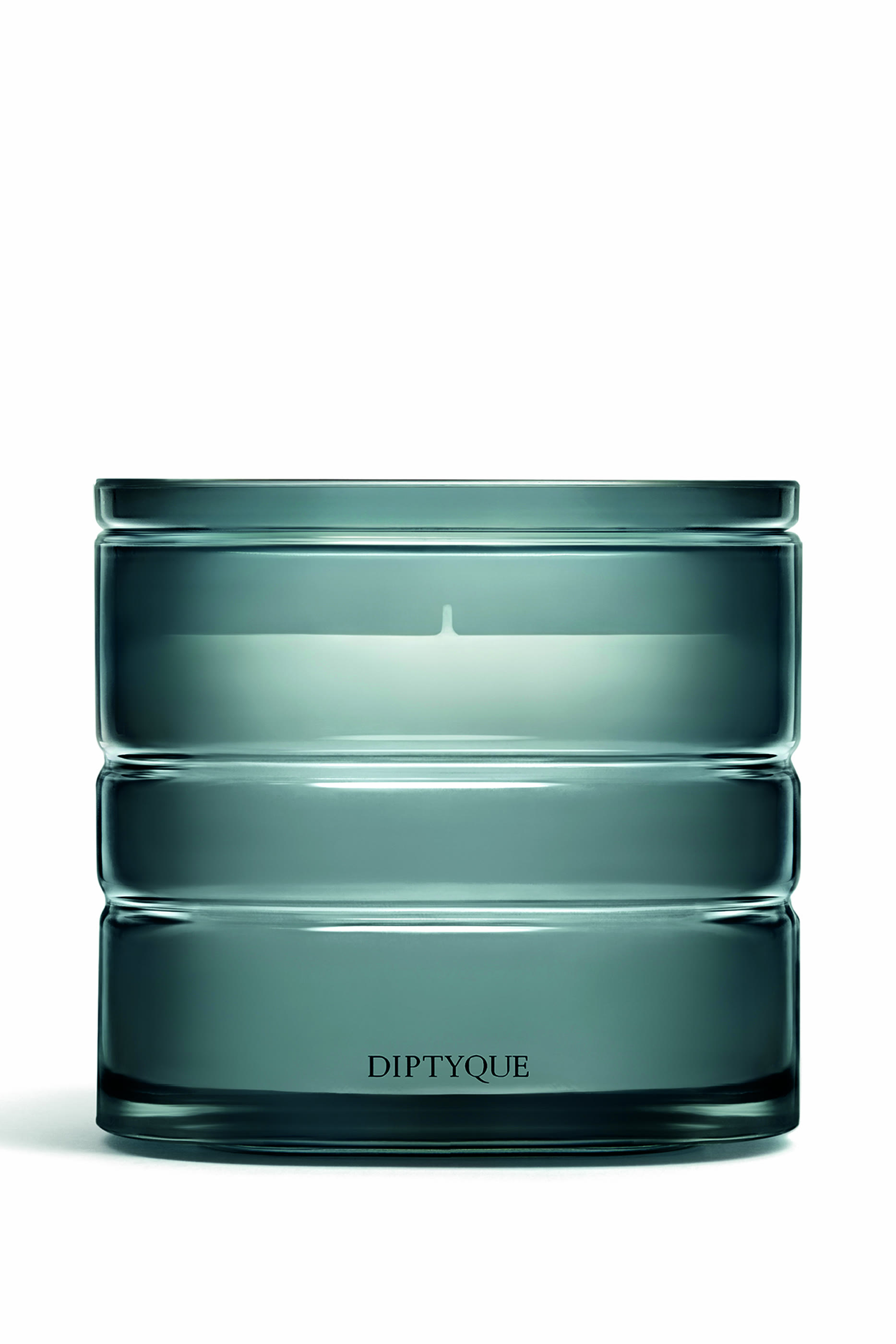 شمعة معطرة فاخرة نيمقس اي ميرفيل