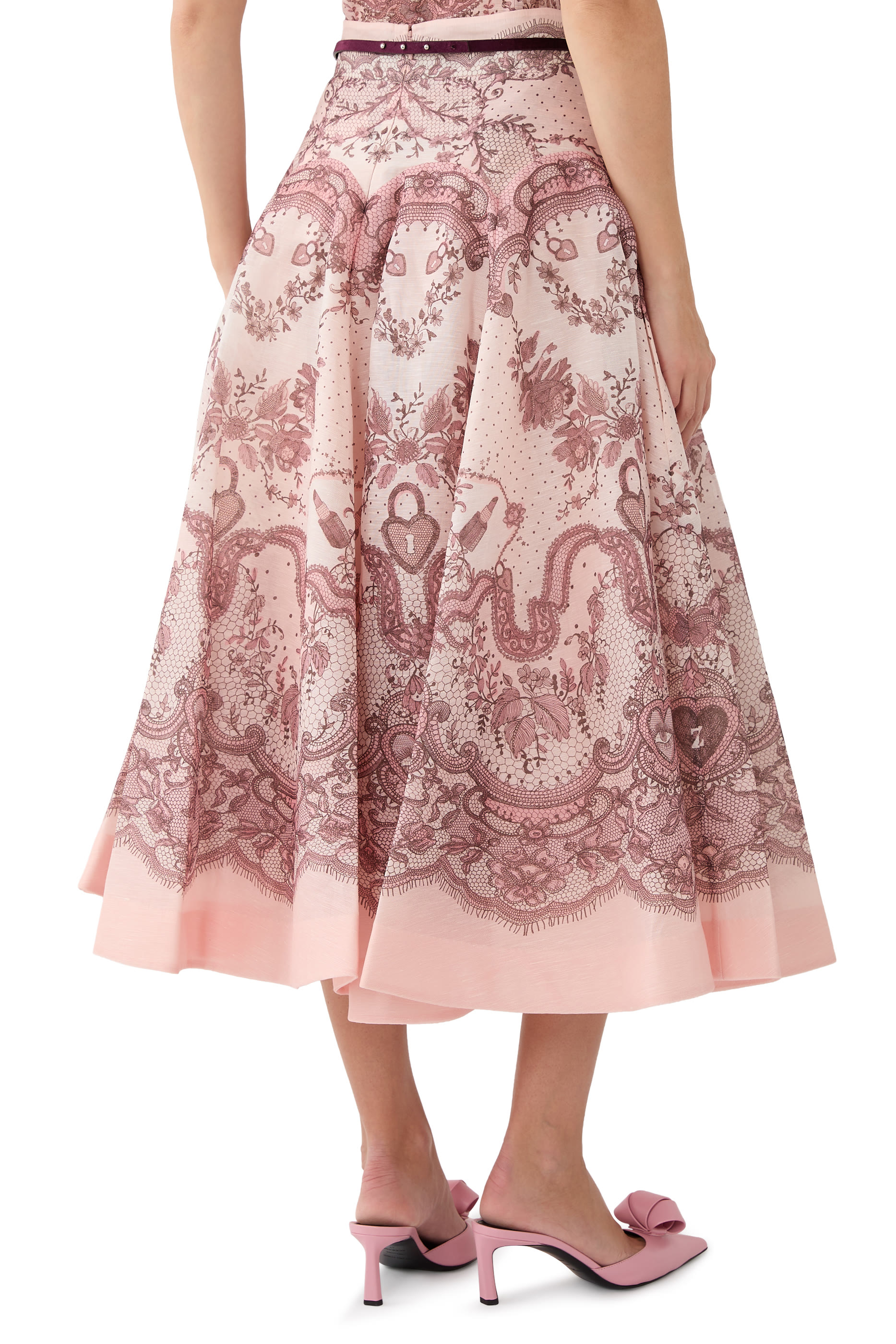 تنورة كراش متوسطة الطول بقصة واسعة