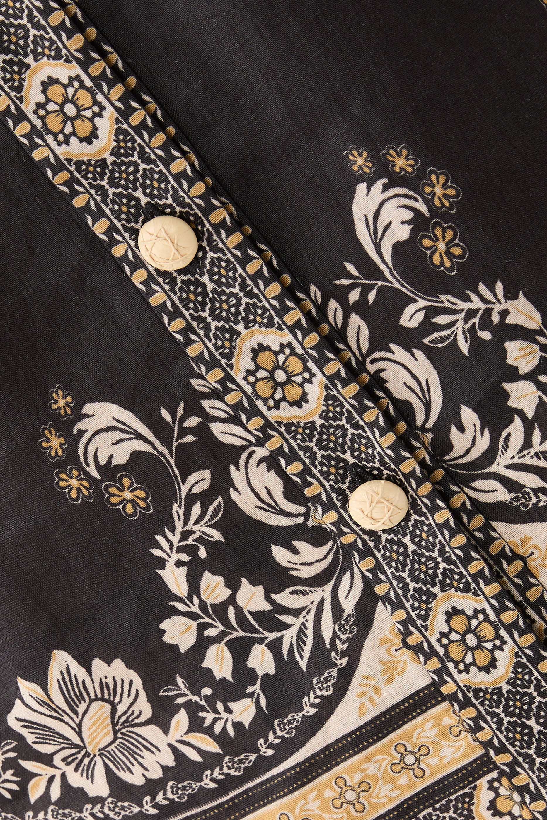 قميص بالنس بودي