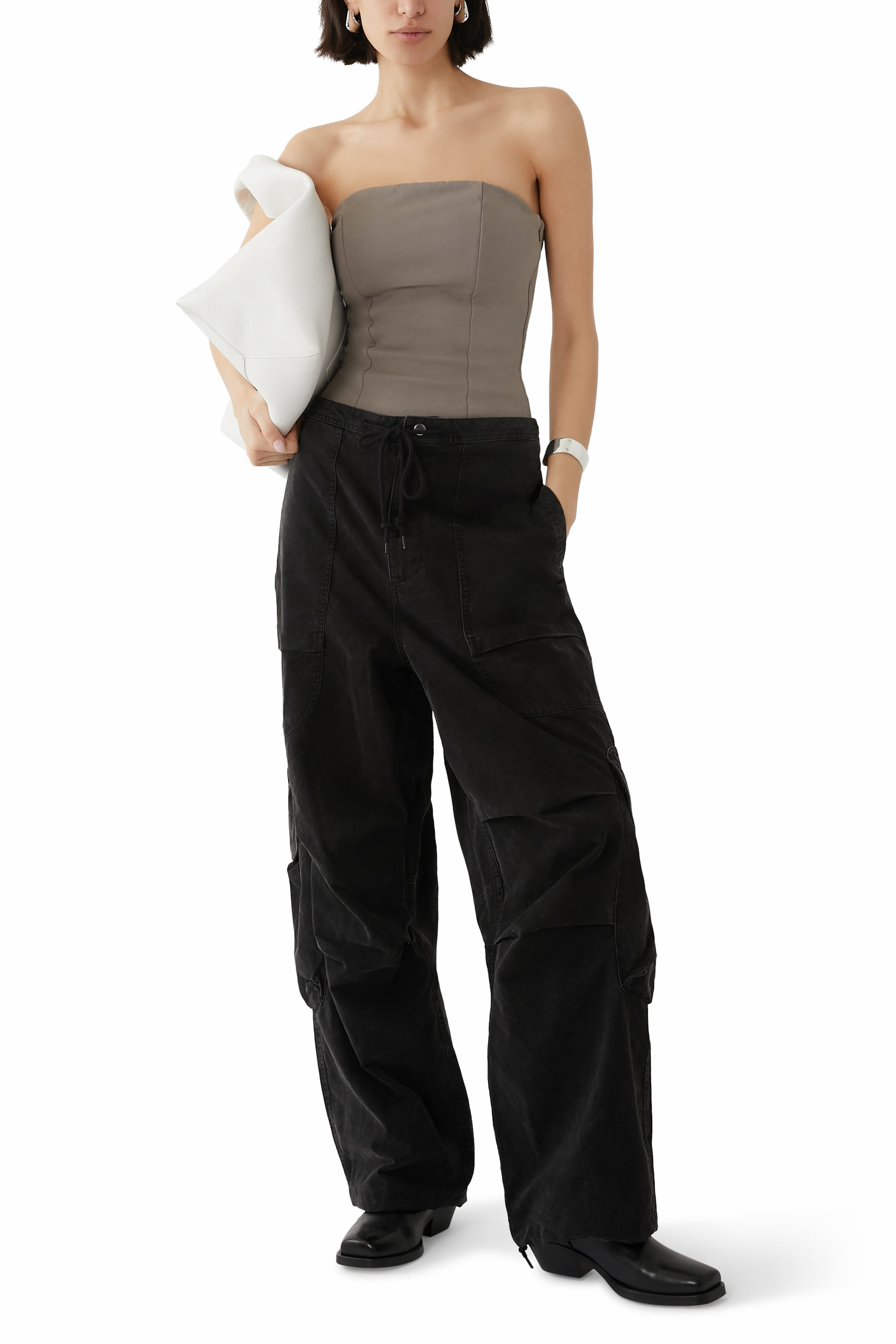 بدلة بيبيت بدون أكمام