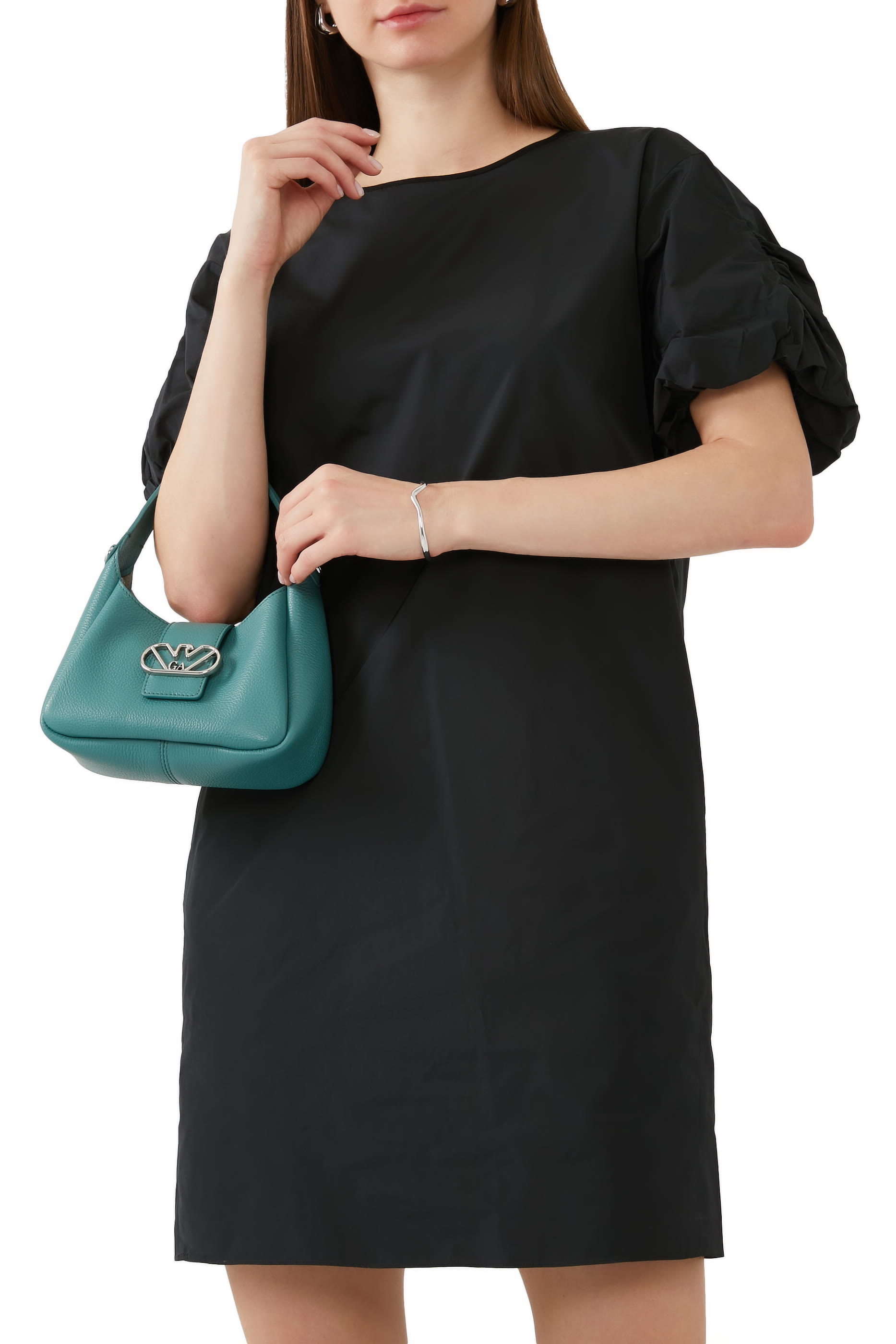 حقيبة يد هوبو بمشبك شعار الماركة