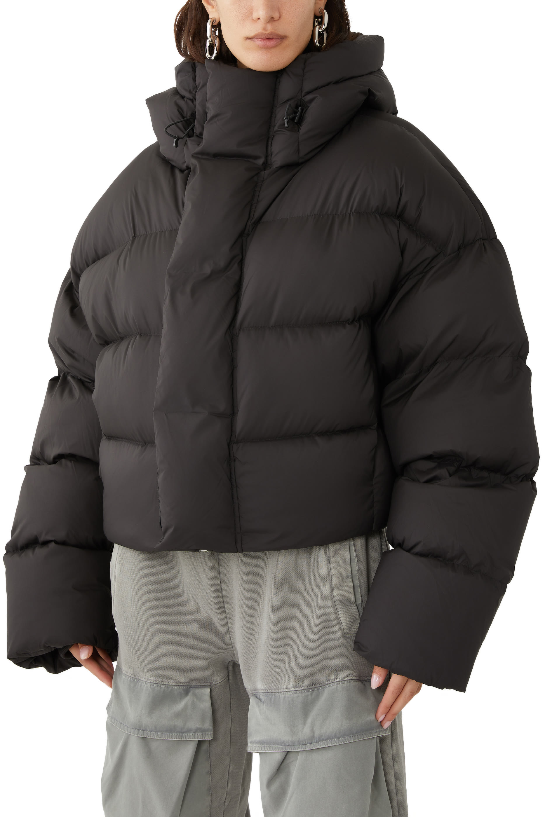 جاكيت بافر ام ام ال بغطاء رأس