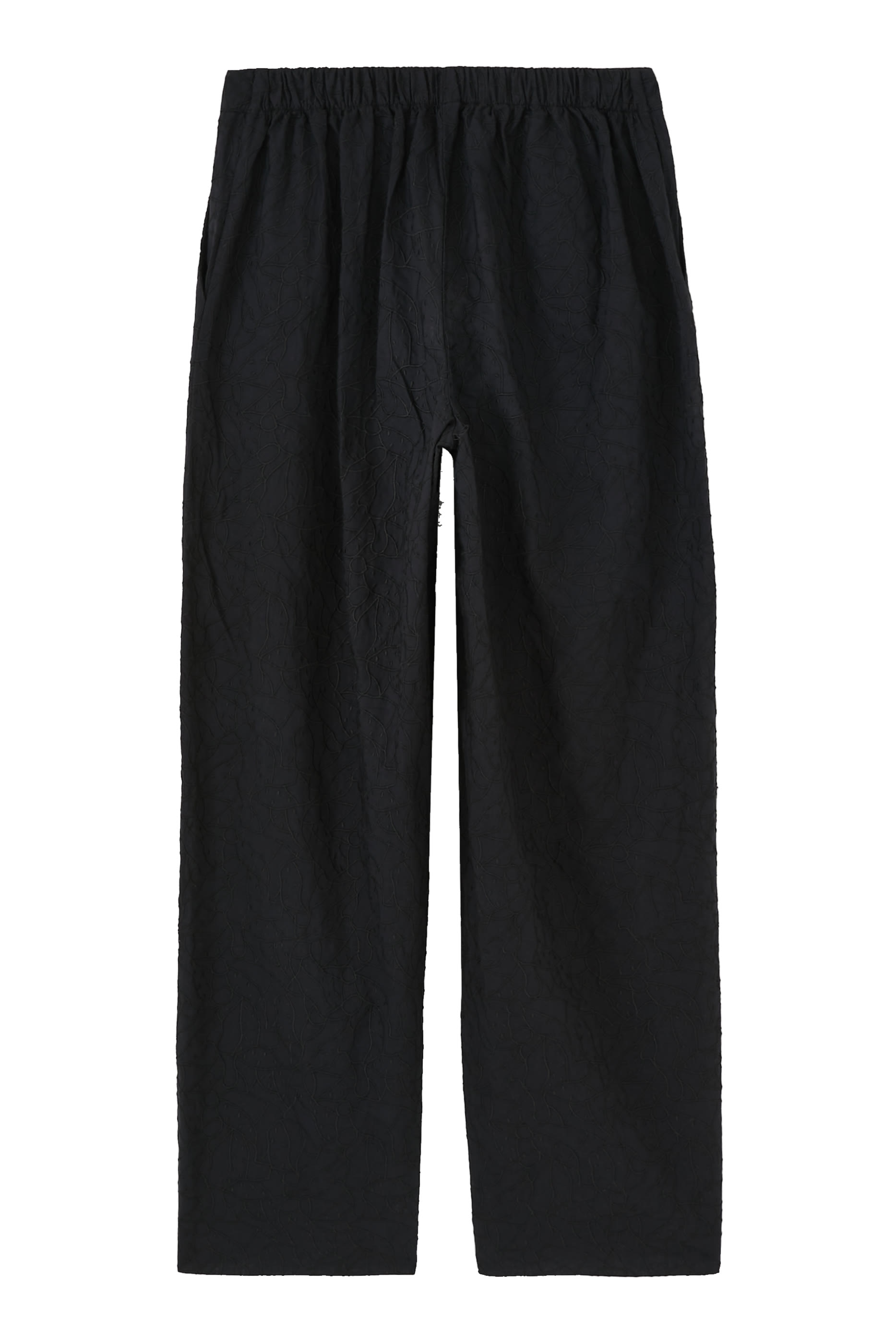 بنطال بقصة ساق واسعة بتطريزات إنجليزية