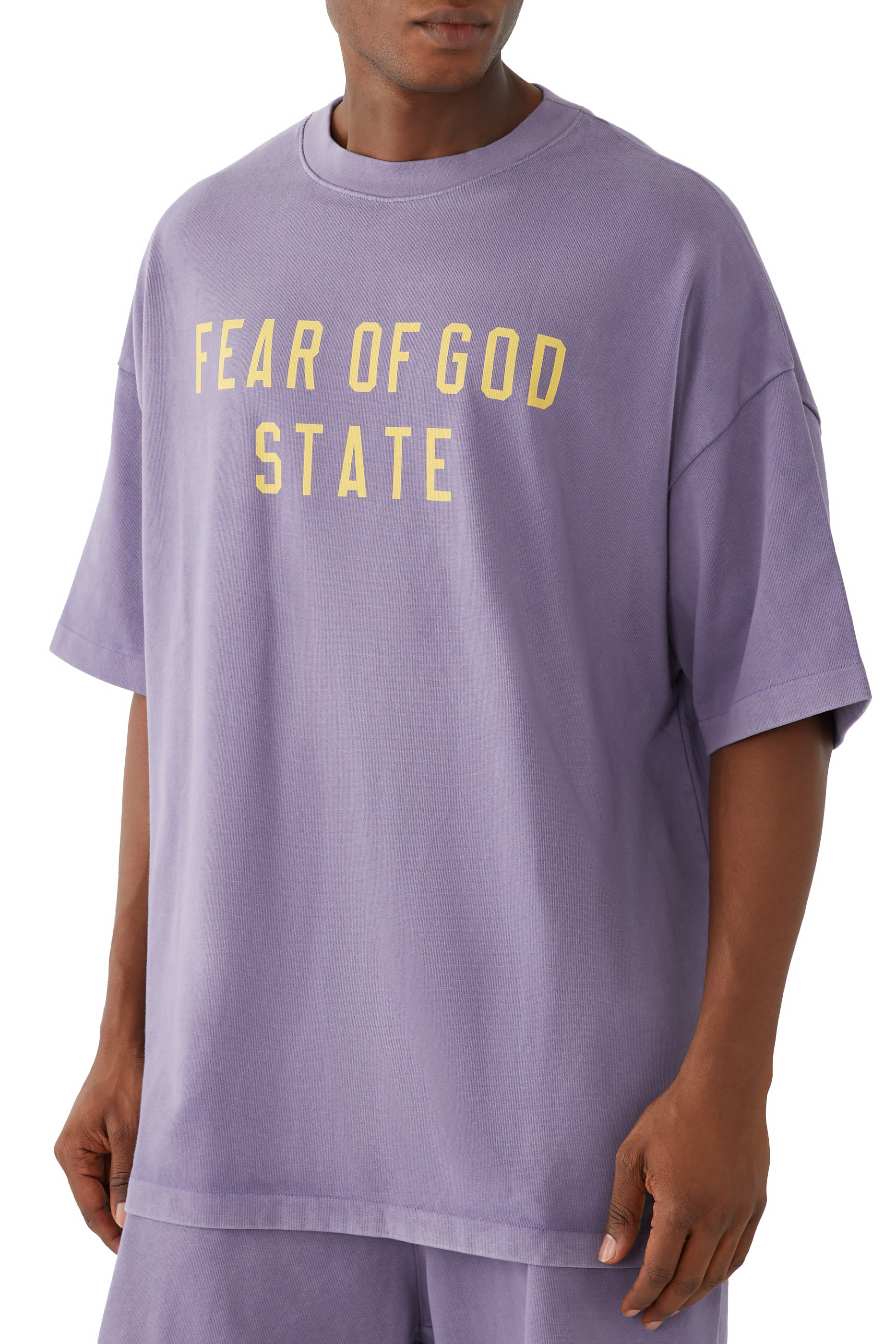 تيشيرت بياقة ضيقة قماش ثقيل