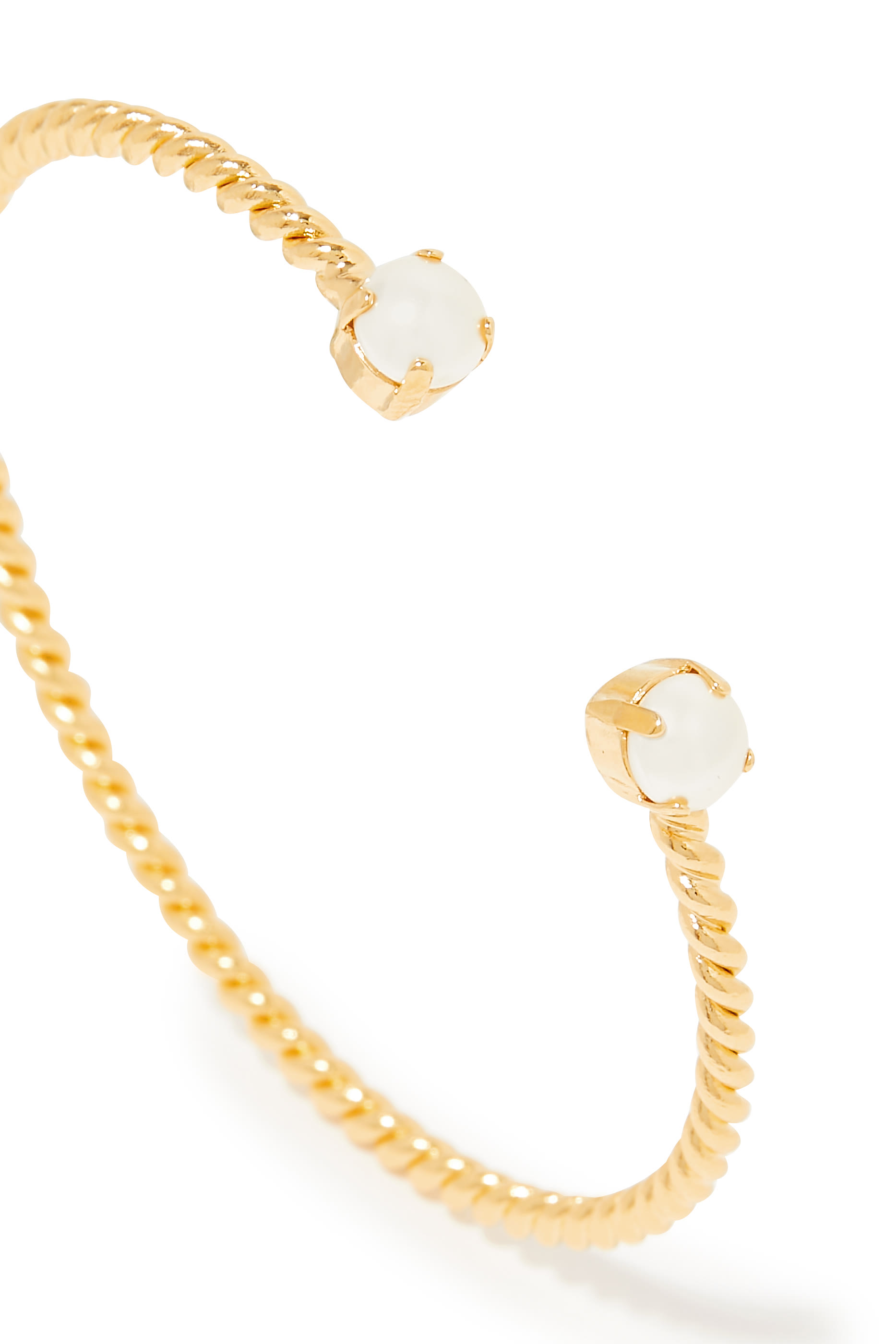 سوار صغير مجدول مرصع بكريستال سواروفسكي،  معدن مطلي بذهب عيار 18 قيراط ومرصع باللؤلؤ