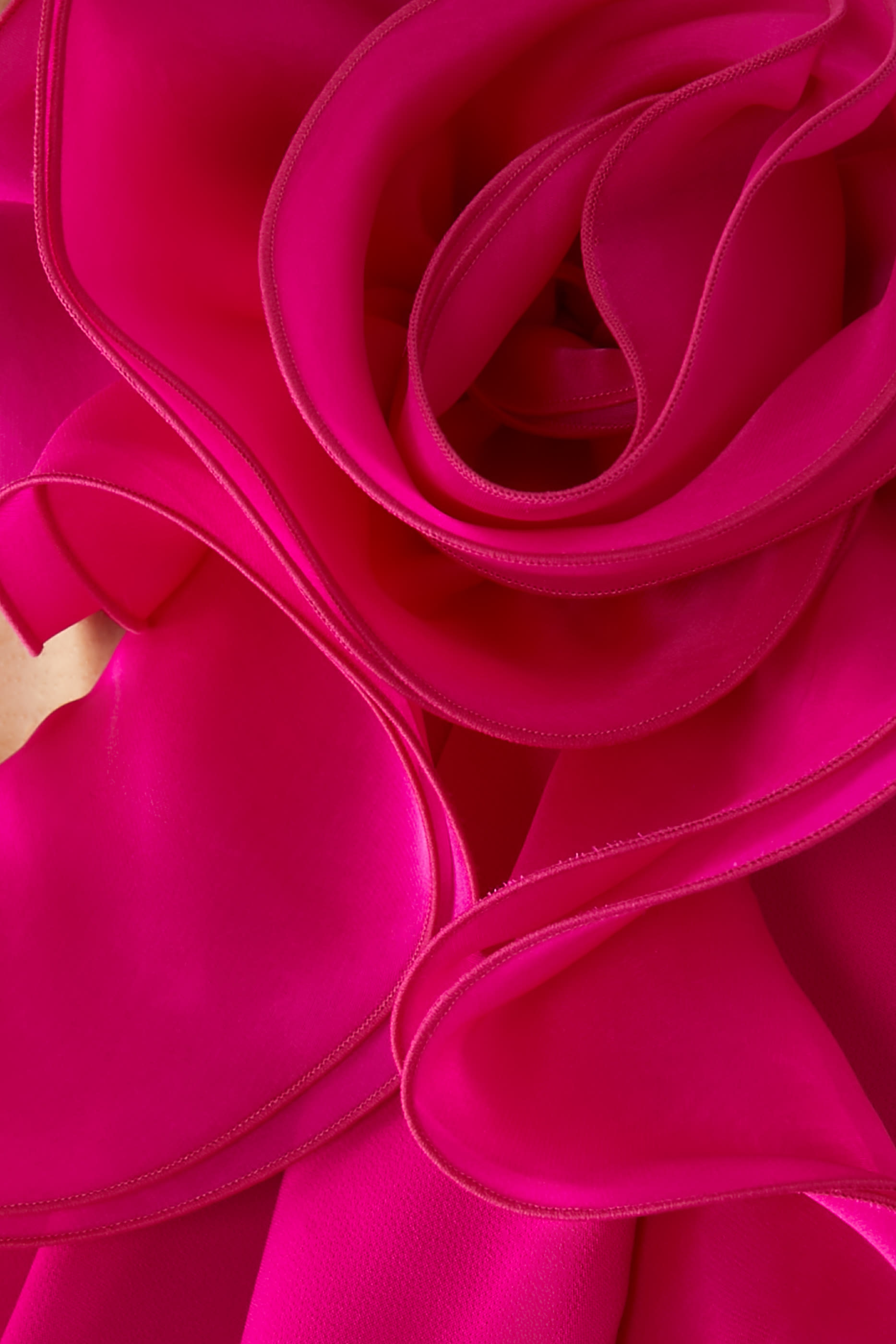 فستان بقصة مستقيمة مع كشكش كريب