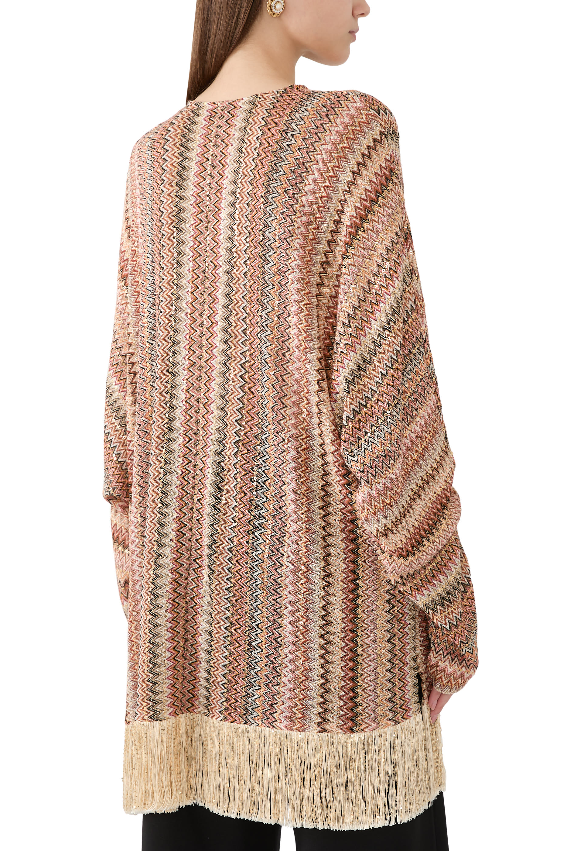  بلوزة بنقشة خطوط متعرجة مزينة بشراشيب وترتر بتصميم حصري