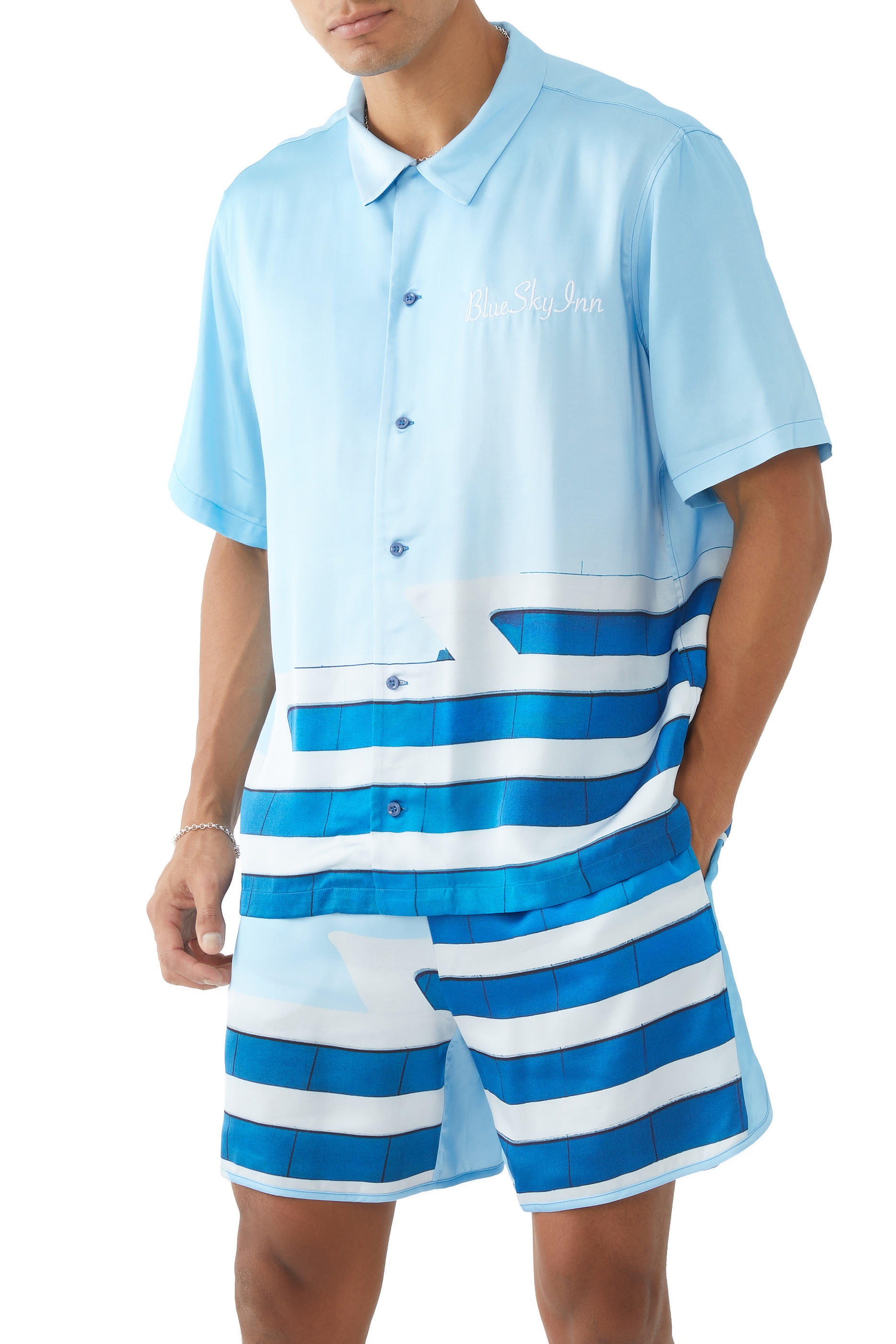 قميص بطبعة يخت