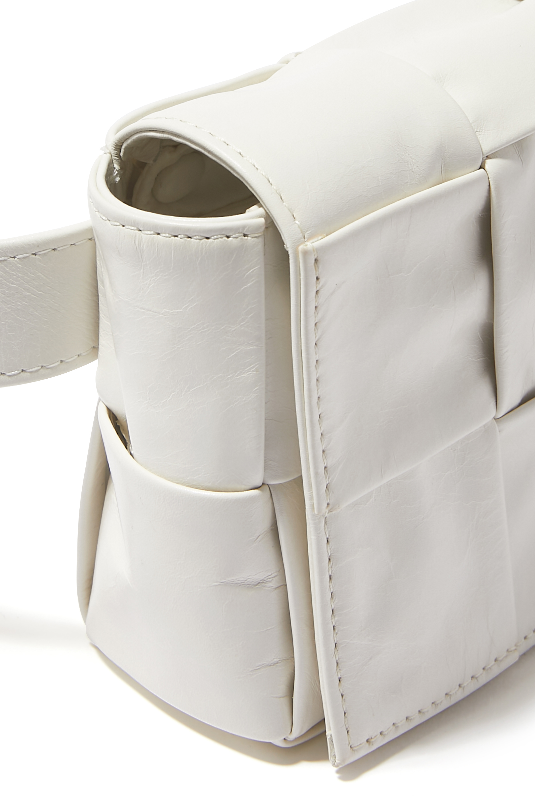 حقيبة خصر كاسيت صغيرة