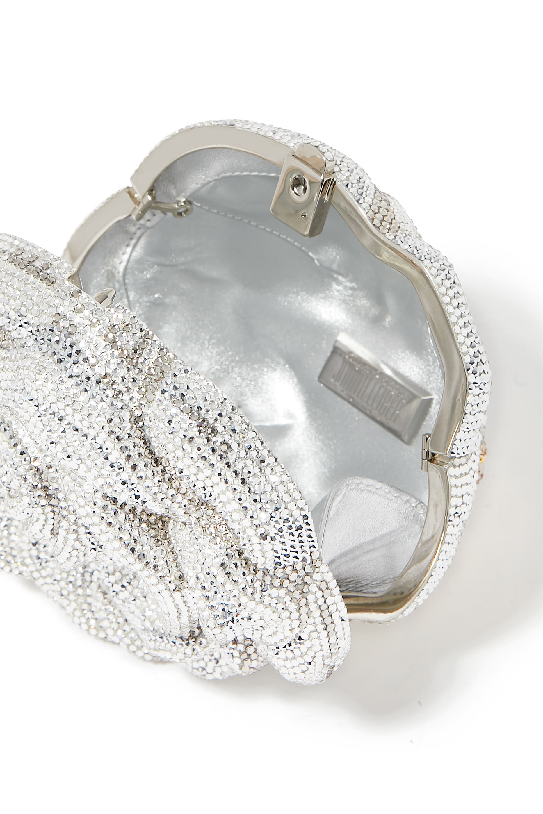 حقيبة ديزيريه بتصميم وردة