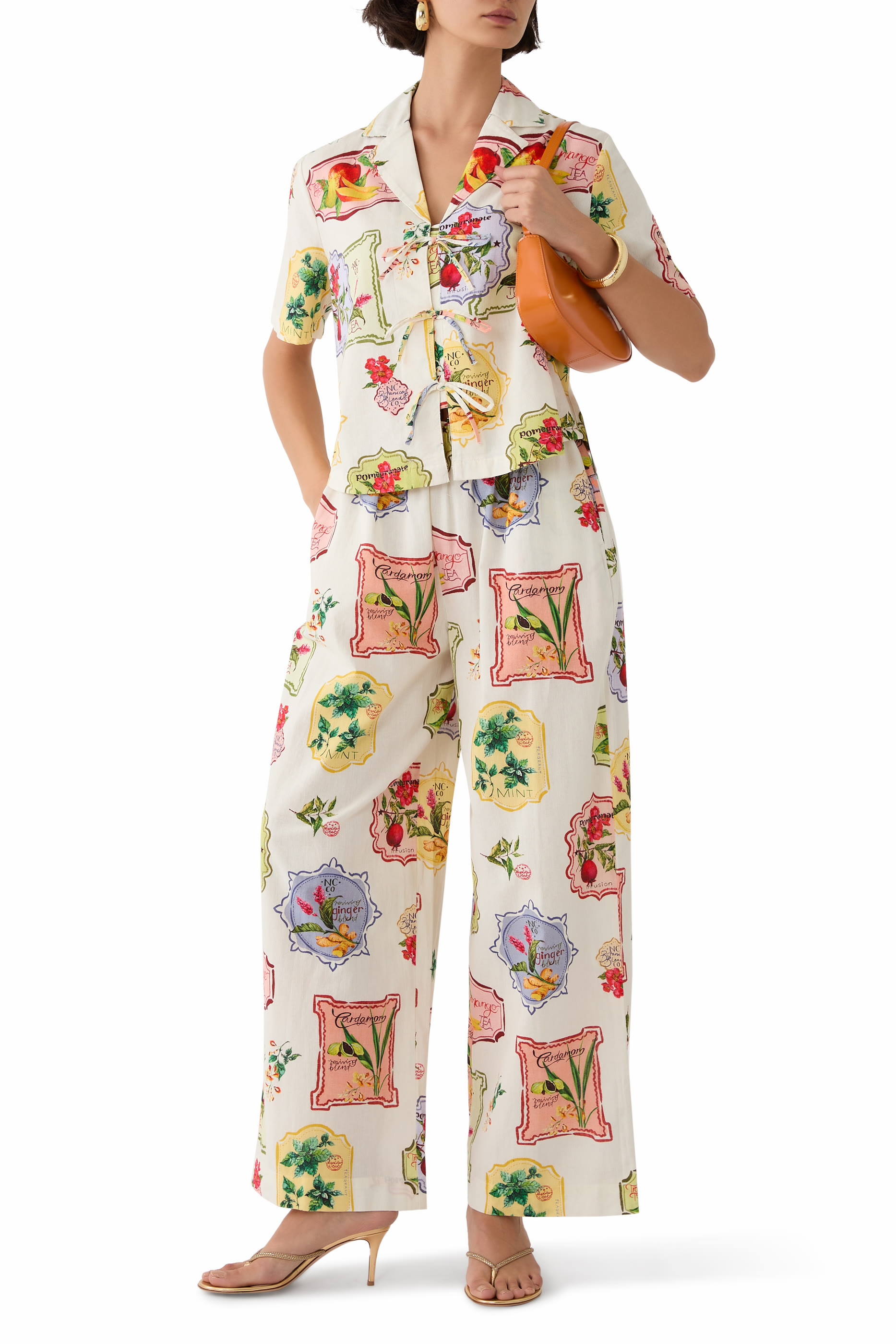 بنطال شونا ريترو بطبعة طابع