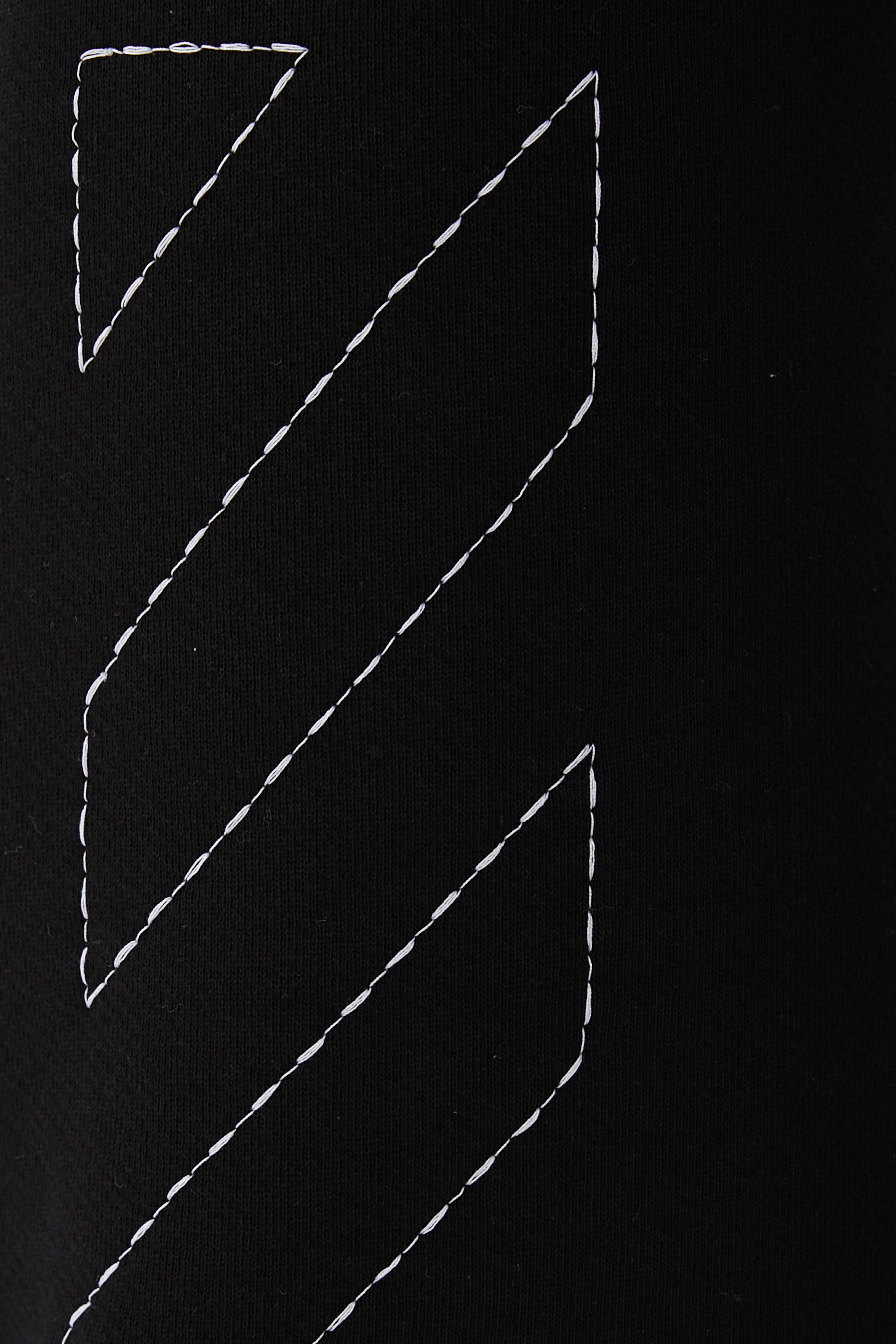 بنطال رياضي بشعار الماركة