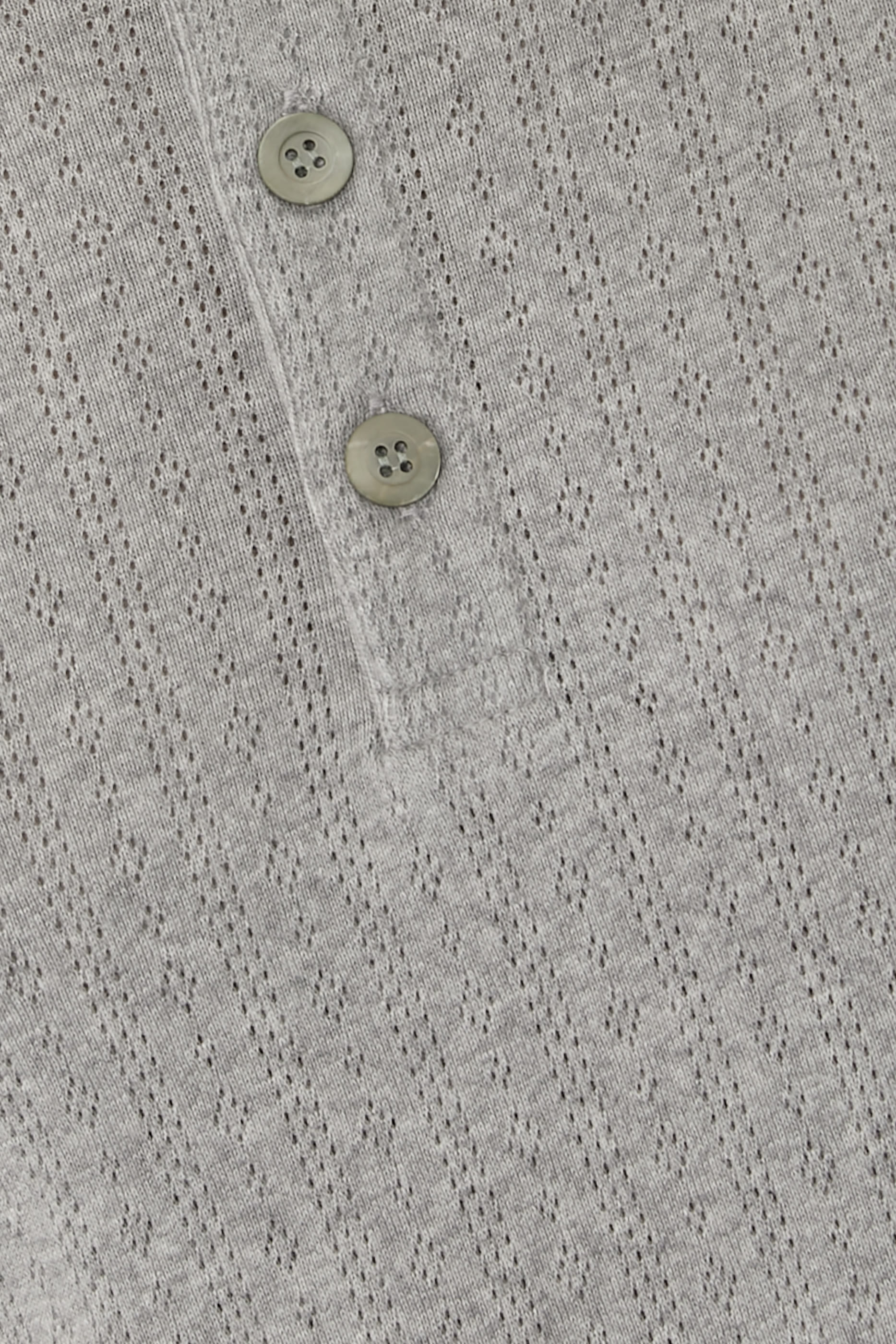 تيشيرت بياقة هينلي بونتيل