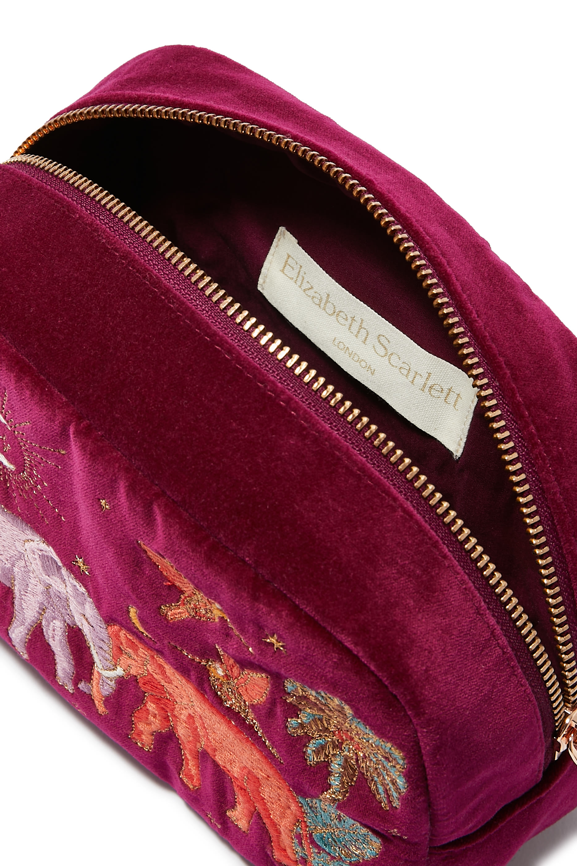 حقيبة مكياج إنشانتد بتطريزات فيلة