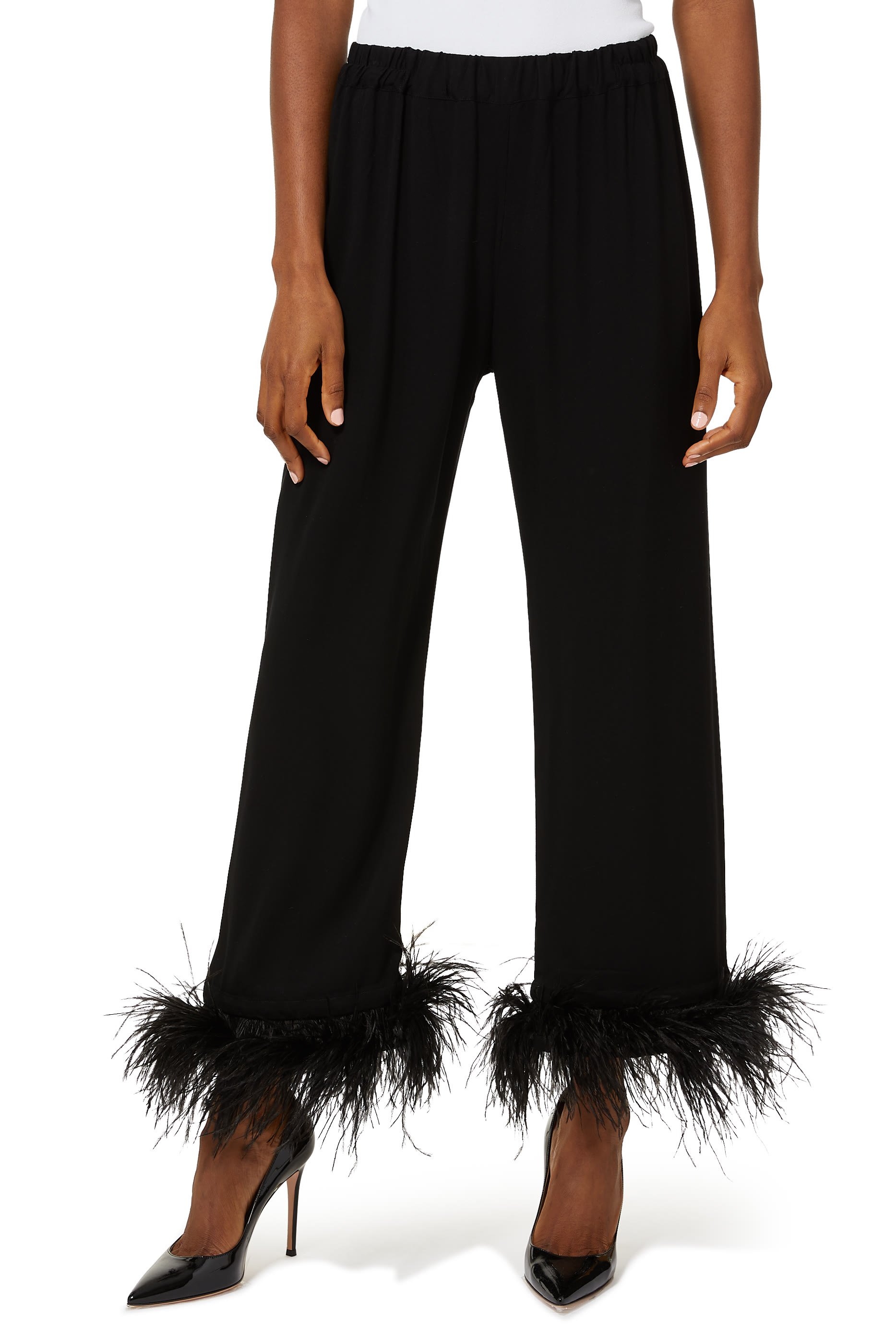 طقم بيجاما بارتي مزين بالريش