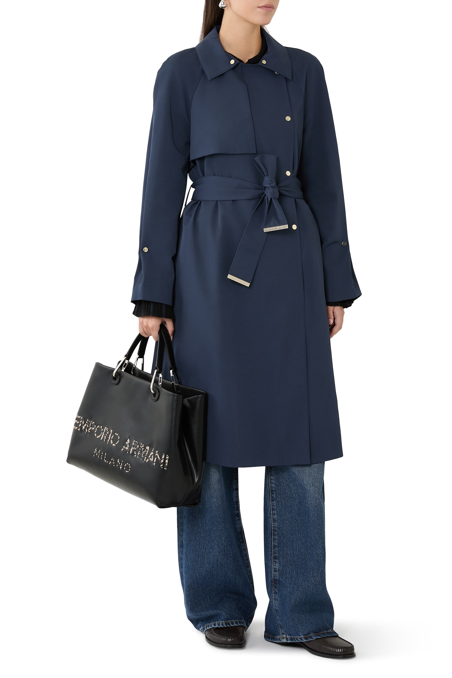 حقيبة يد بشعار الماركة جلد