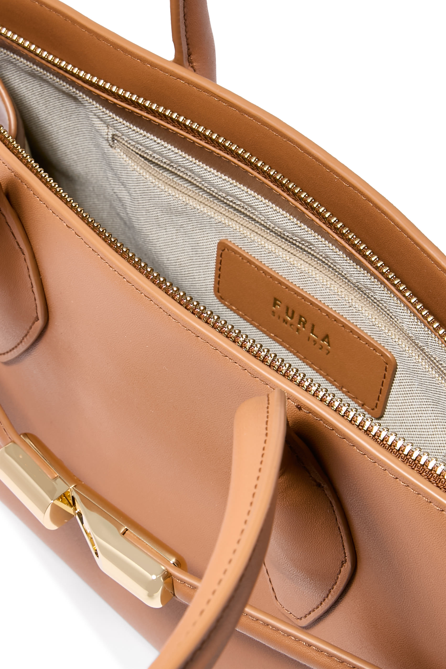 حقيبة جوتشيا دوم