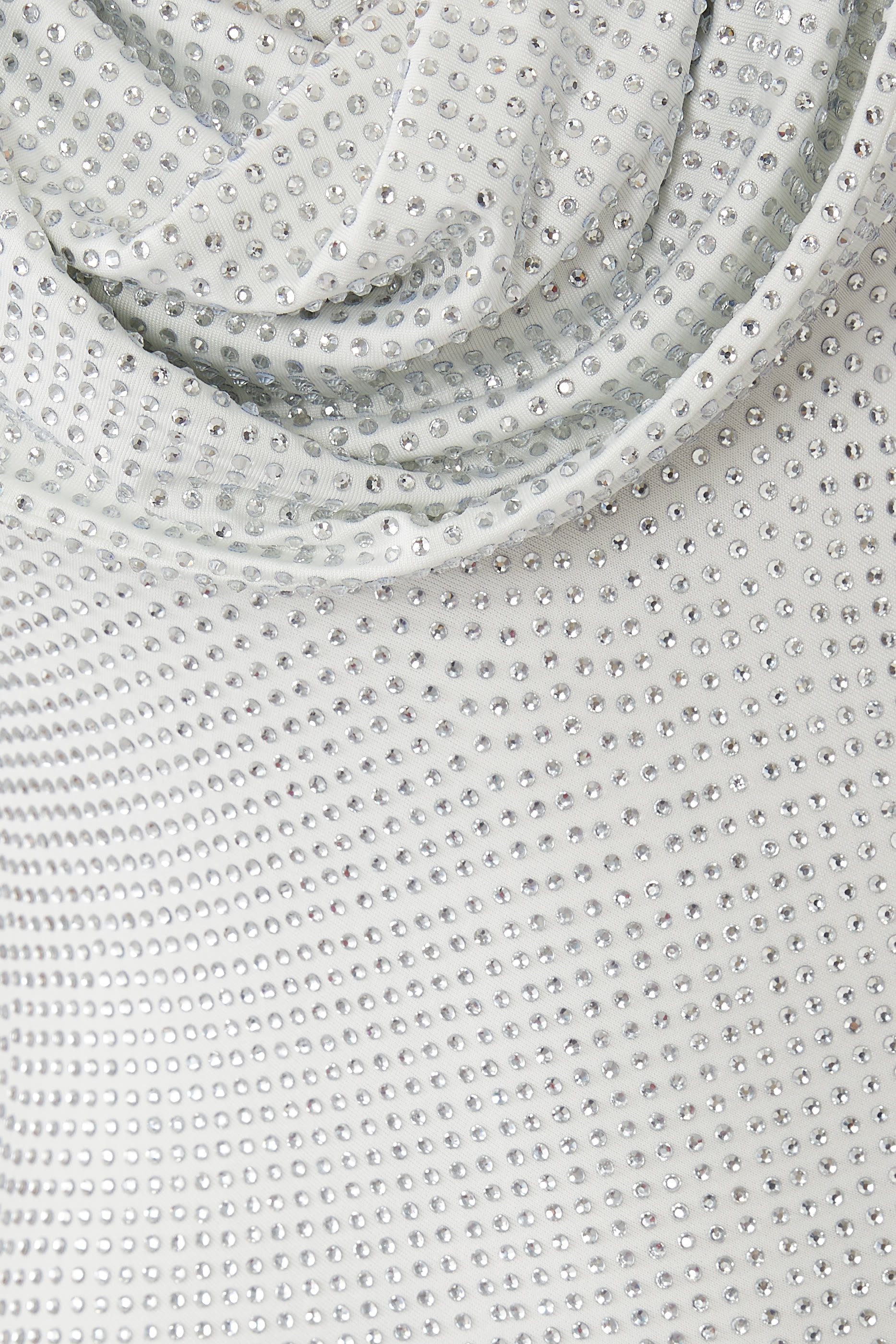 فستان طويل بغطاء رأس وأحجار مثبتة حراريا